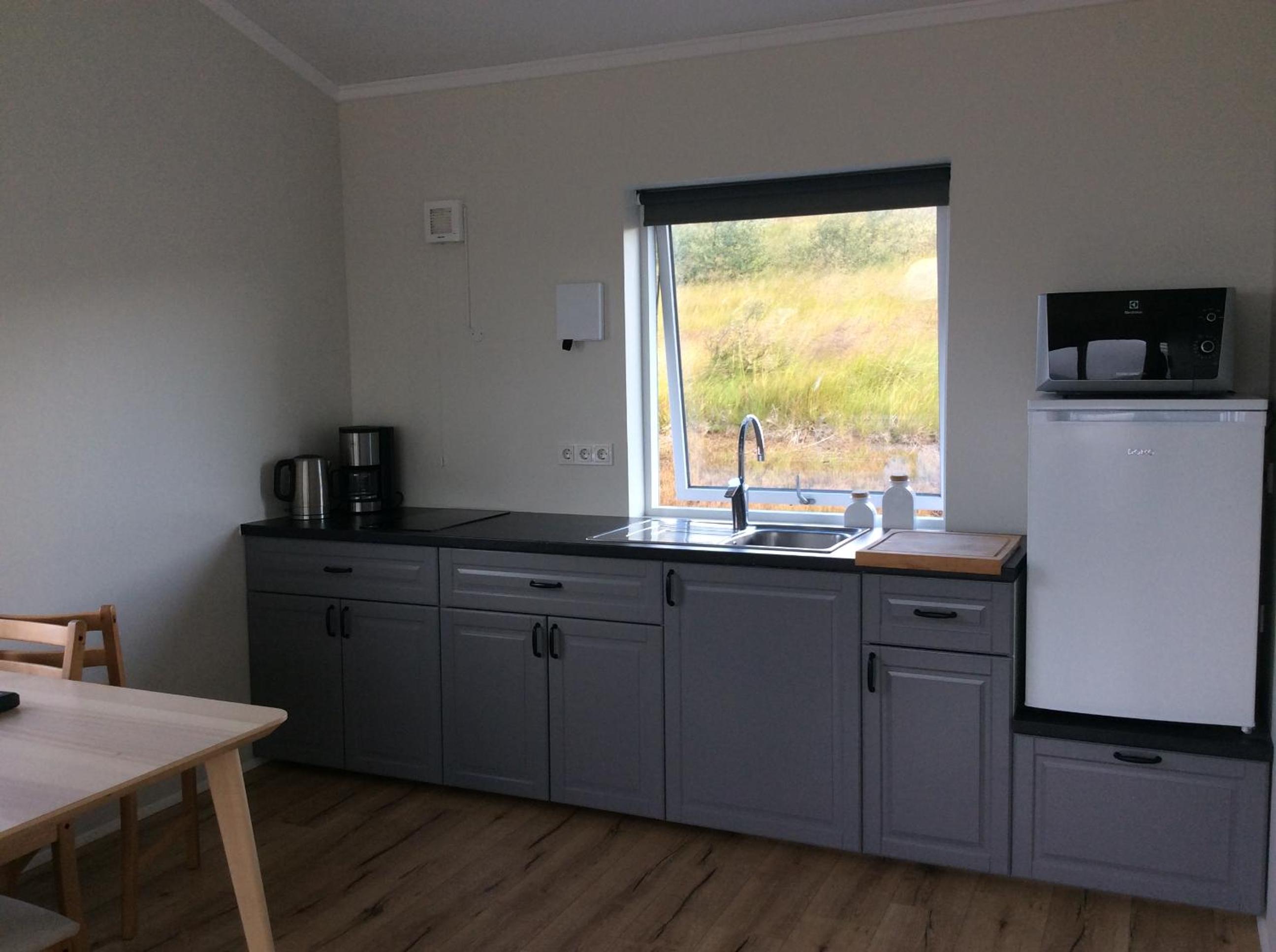One-Bedroom House - Photo 17