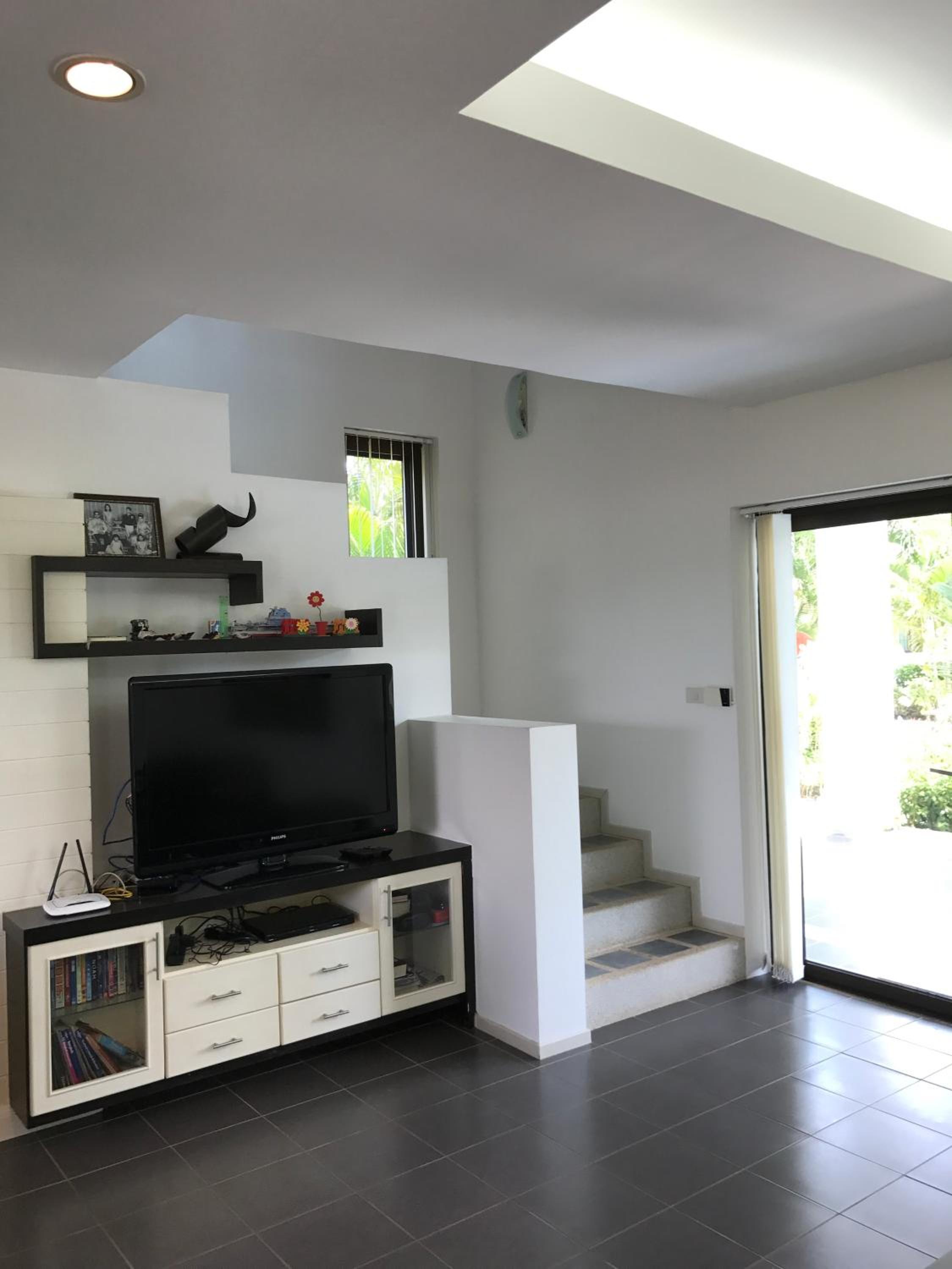 Three-Bedroom Apartment photo 1