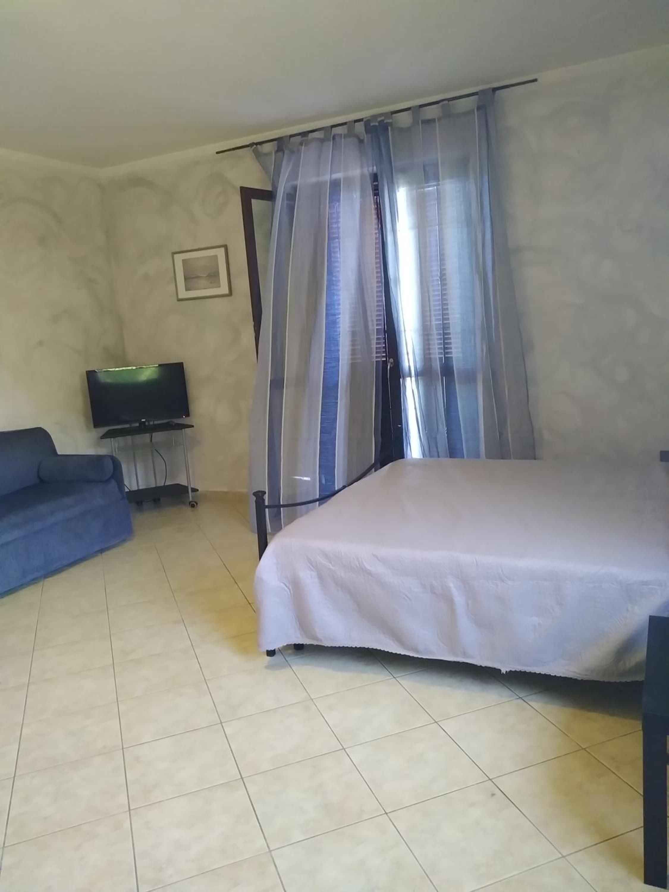 Family Room with Terrace photo 3