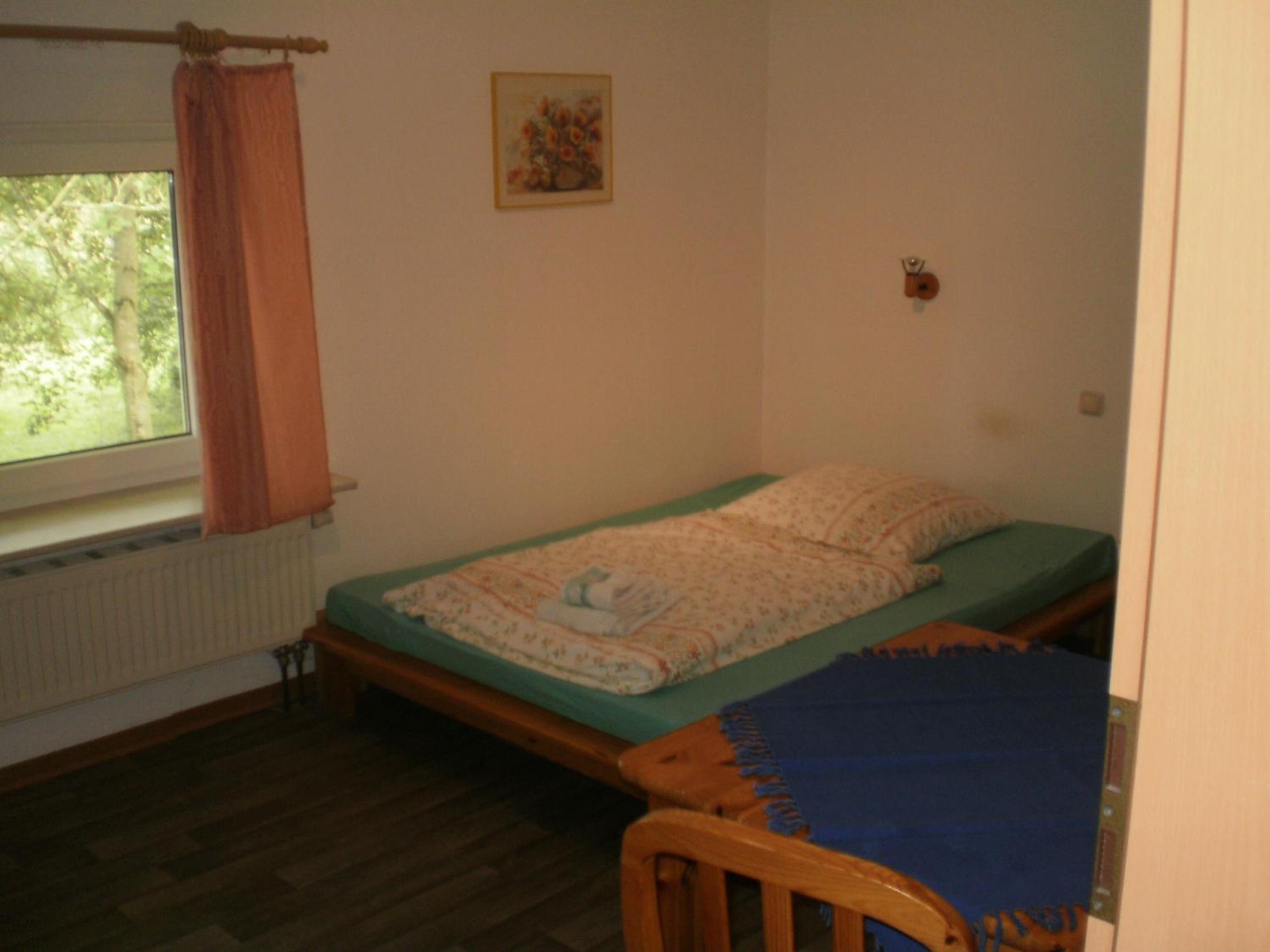 Single Room photo 2