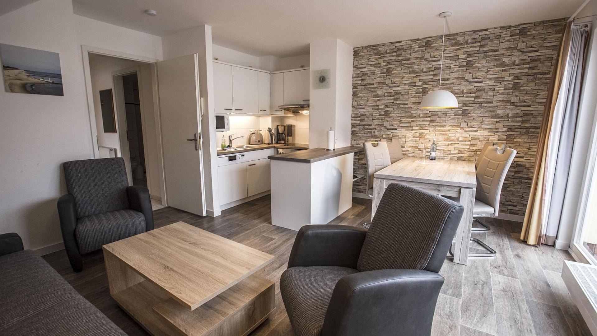 One-Bedroom Apartment with Balcony photo 3