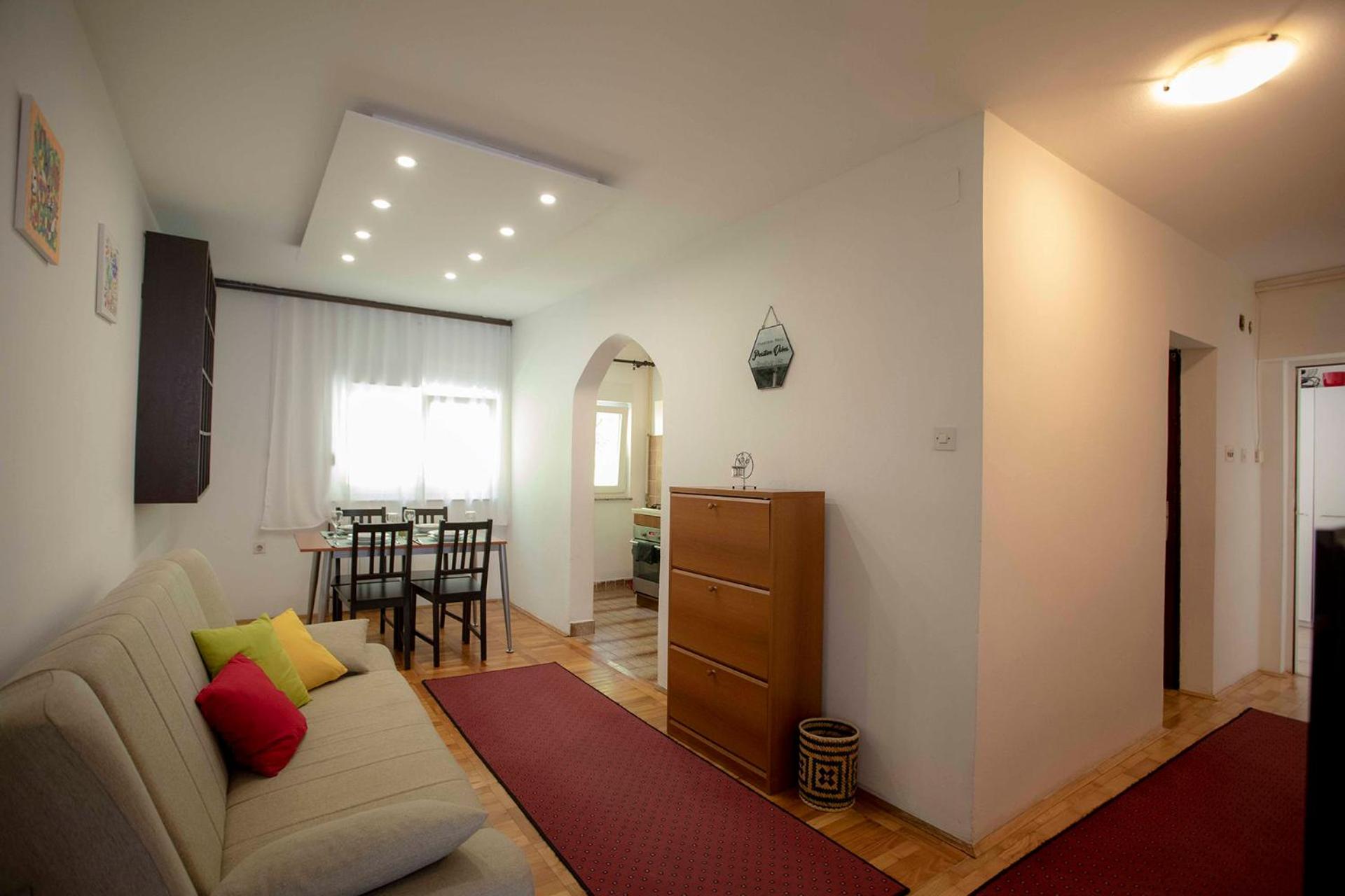Two-Bedroom Apartment - Photo 5