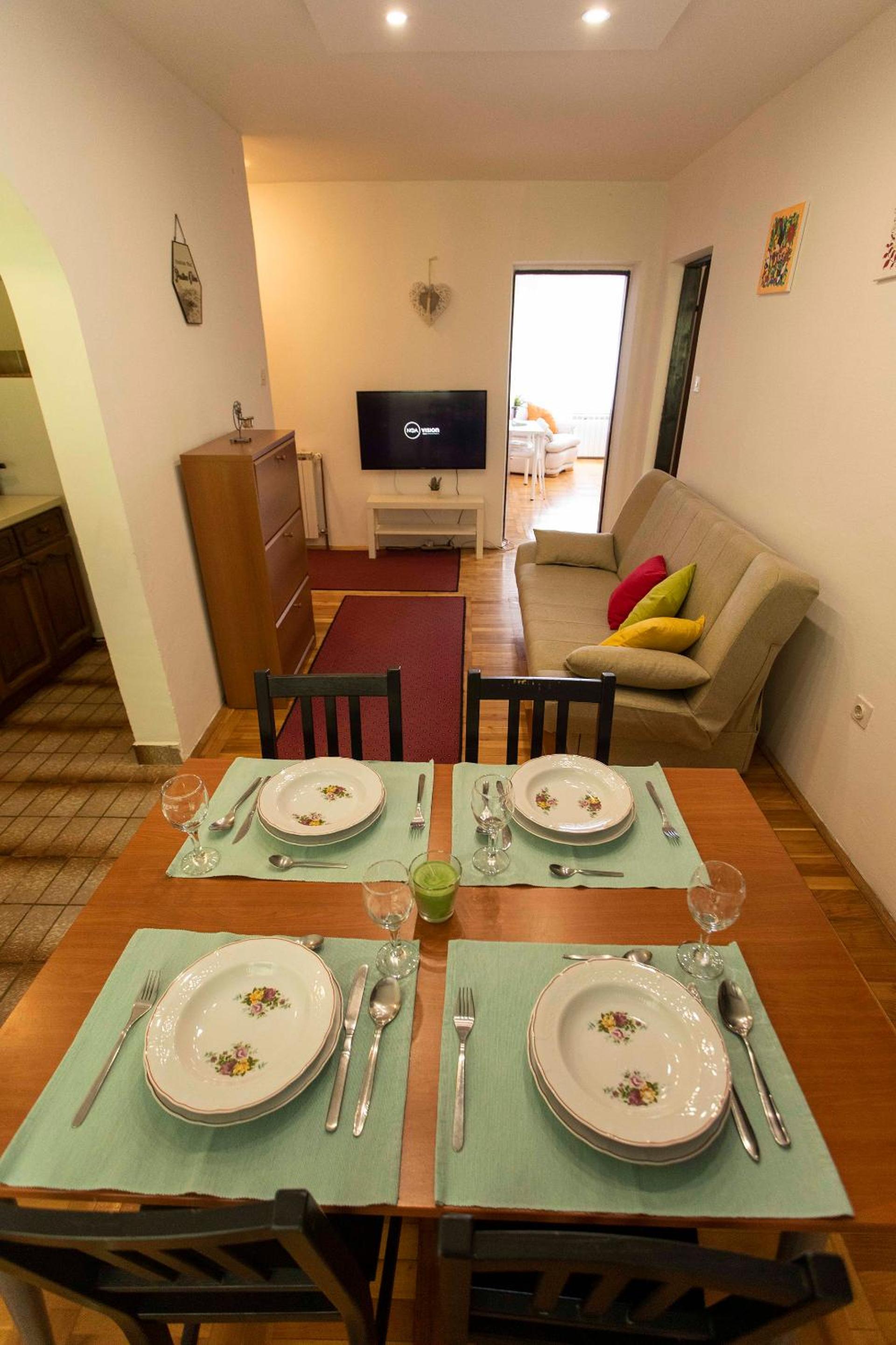 Two-Bedroom Apartment - Photo 6