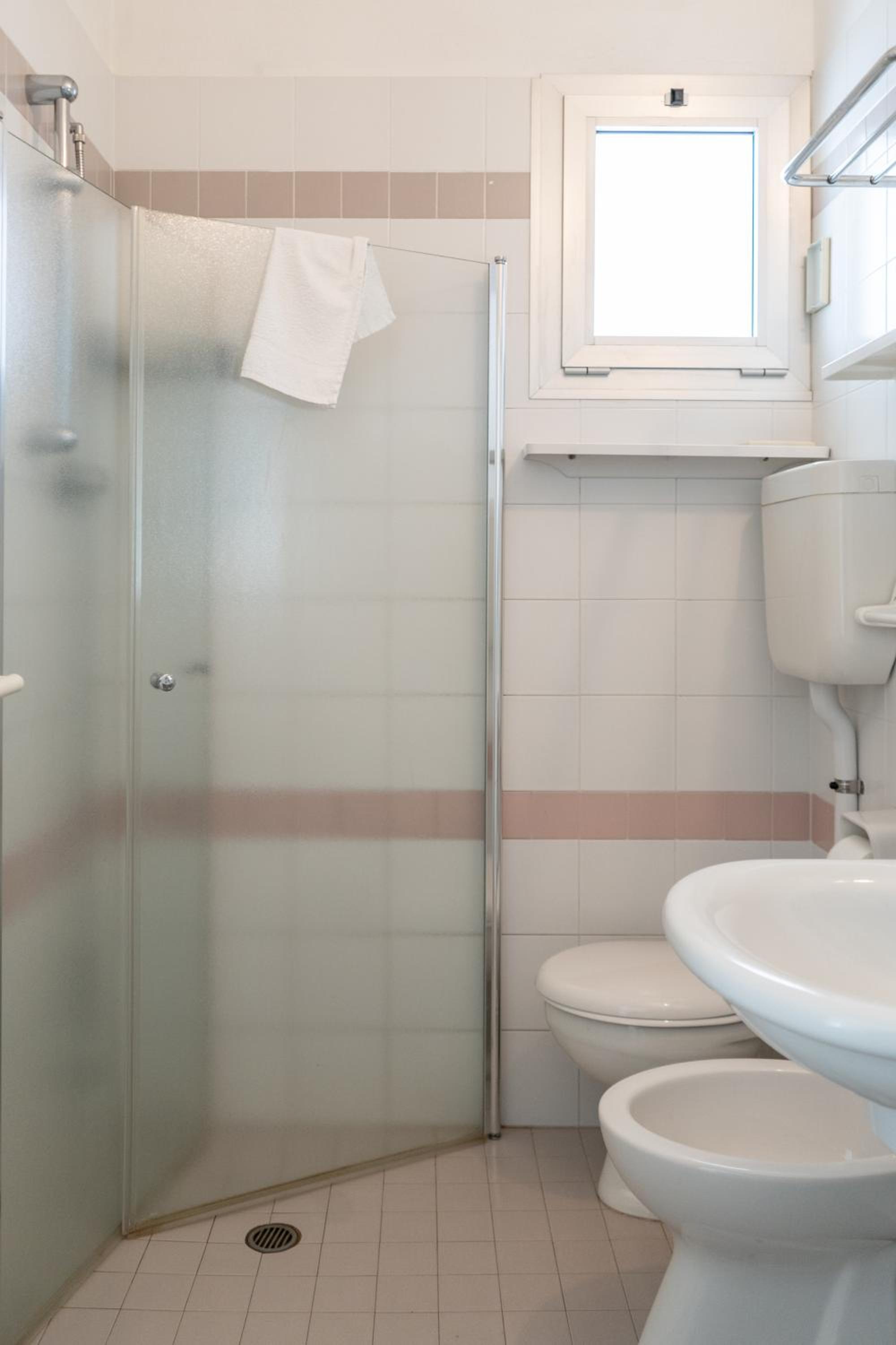 Superior Triple Room photo 2