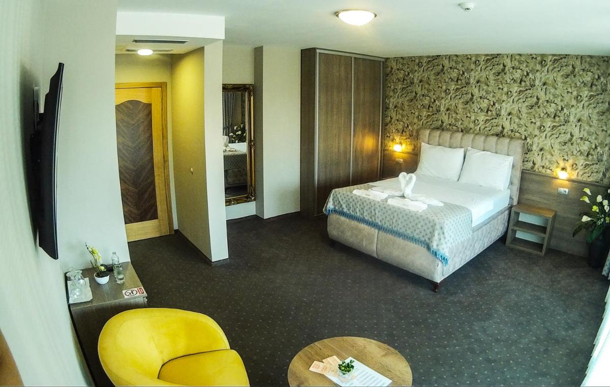 Double Room with Terrace photo 2