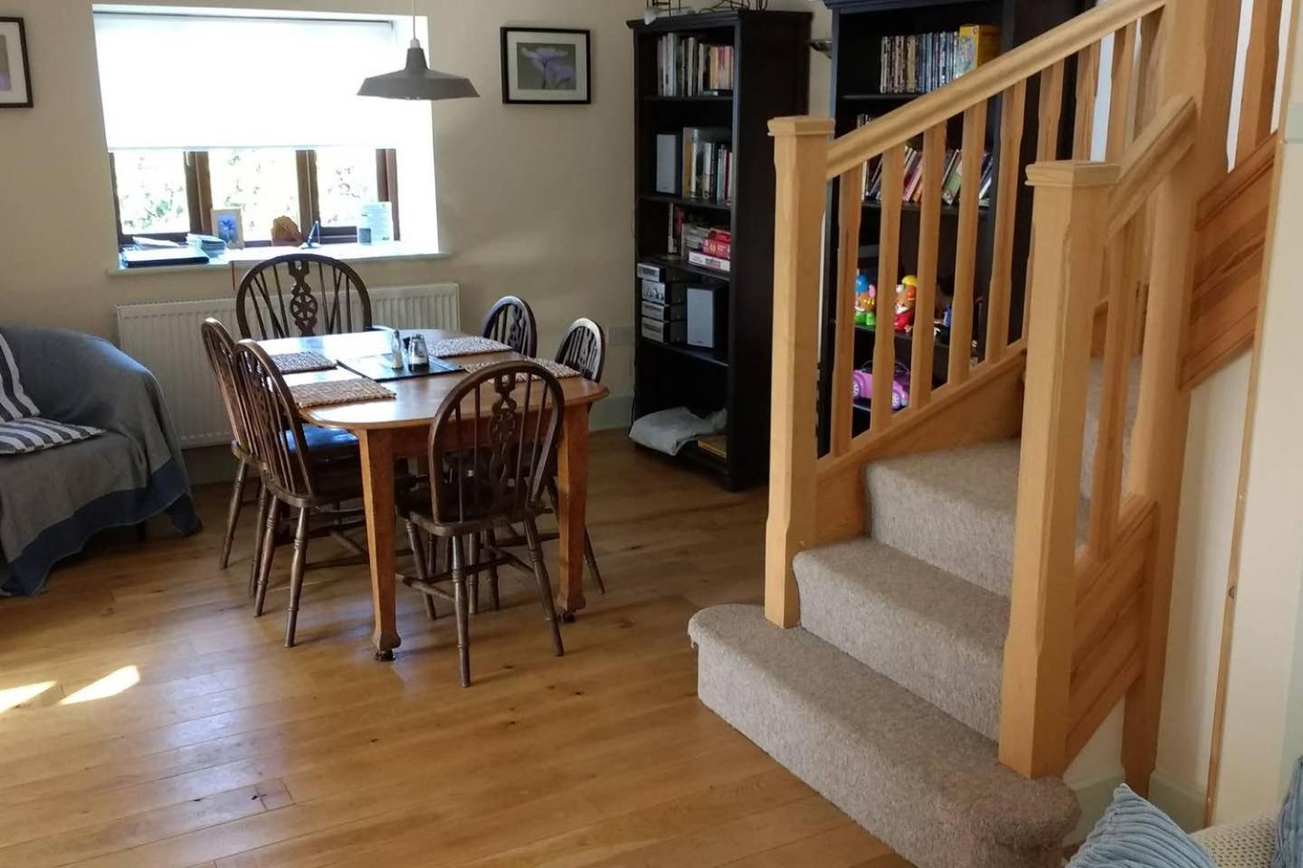 Two-Bedroom House photo 3
