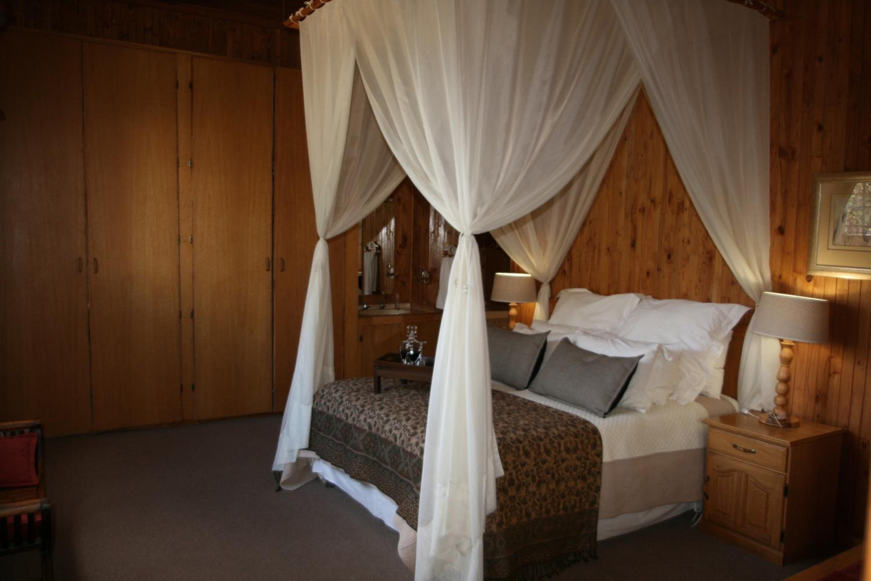 Queen Room with Spa Bath photo 1