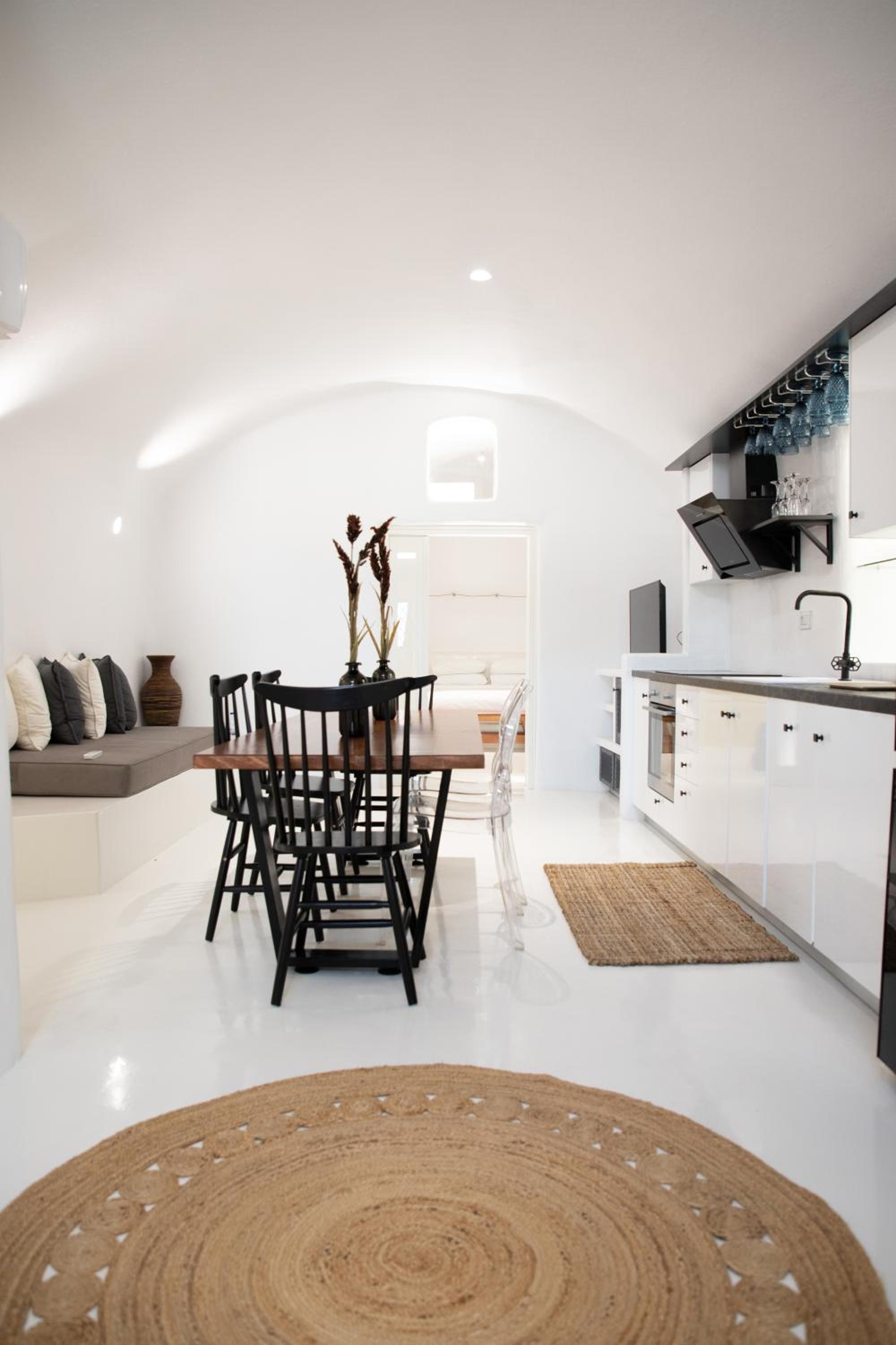 Three-Bedroom House photo 2