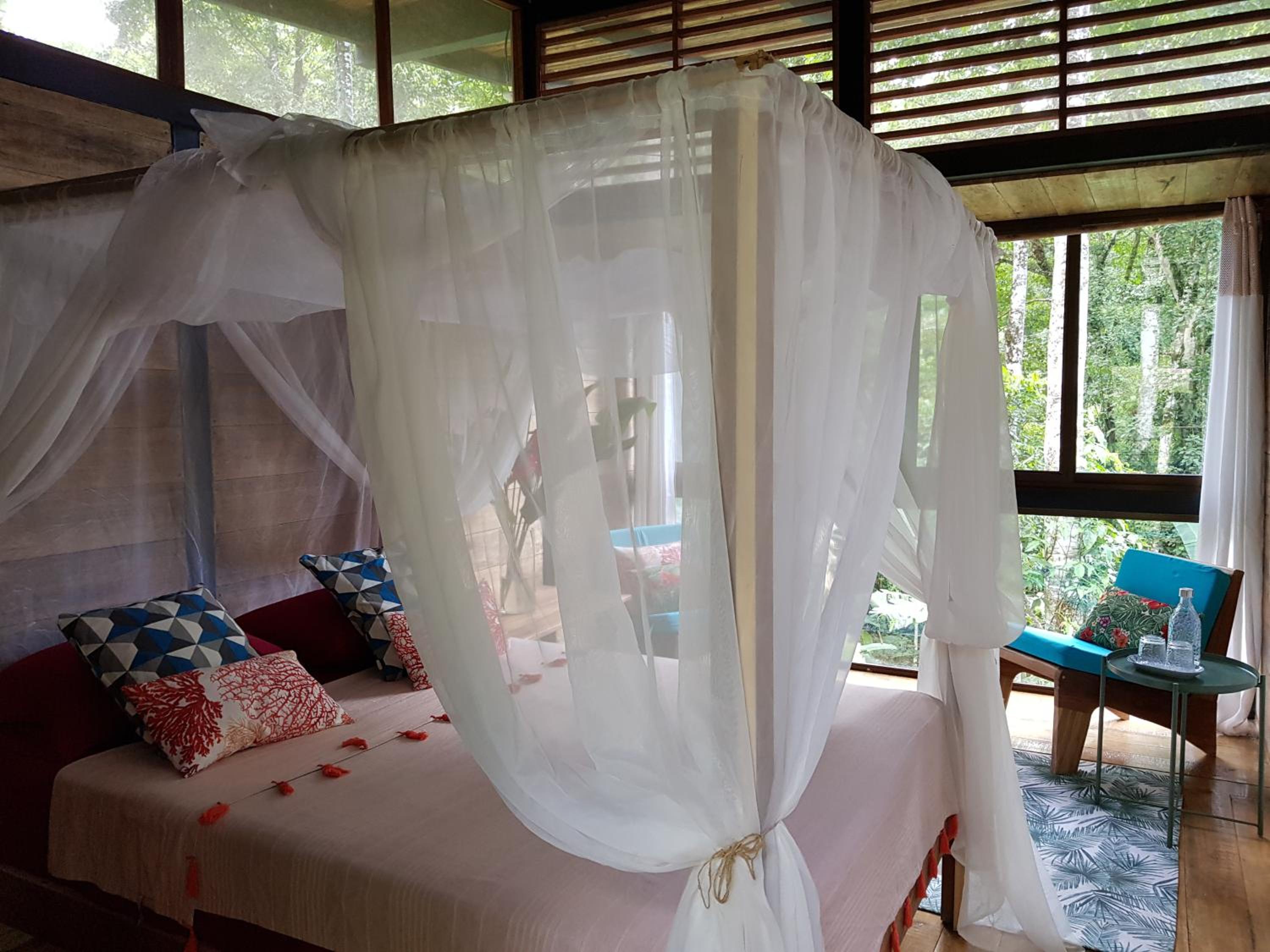 Deluxe Double Room - Photo 11