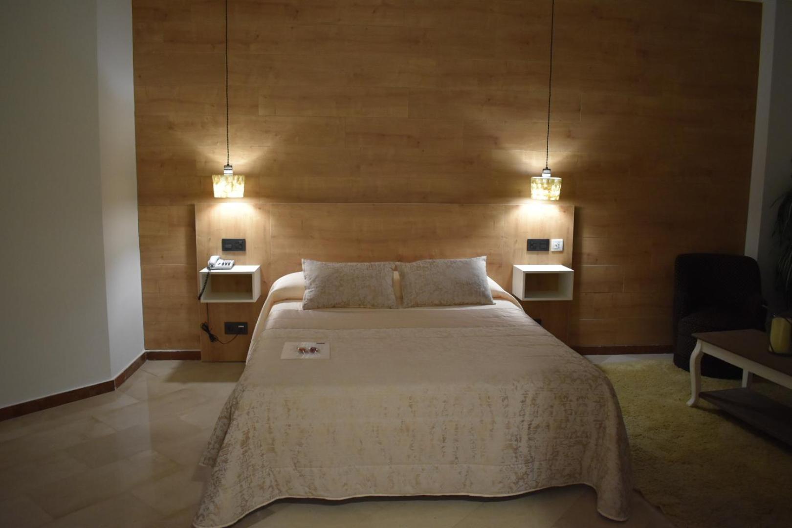 Suite - Photo 6