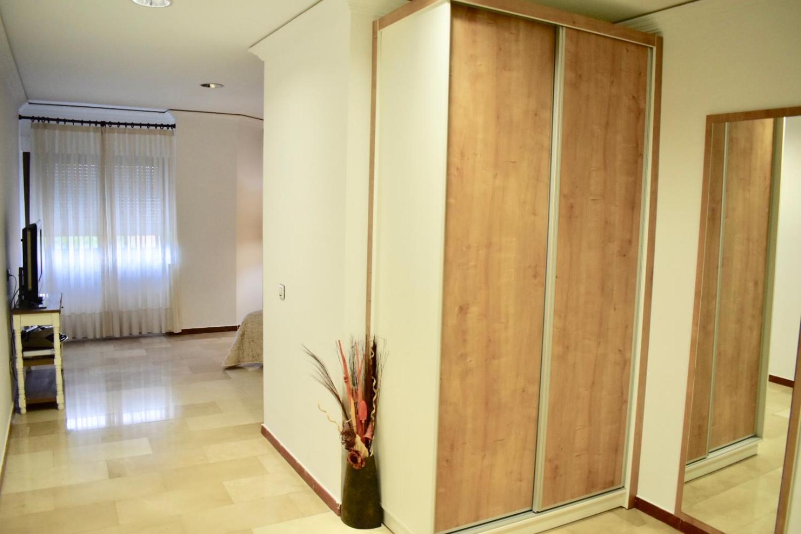 Suite - Photo 7