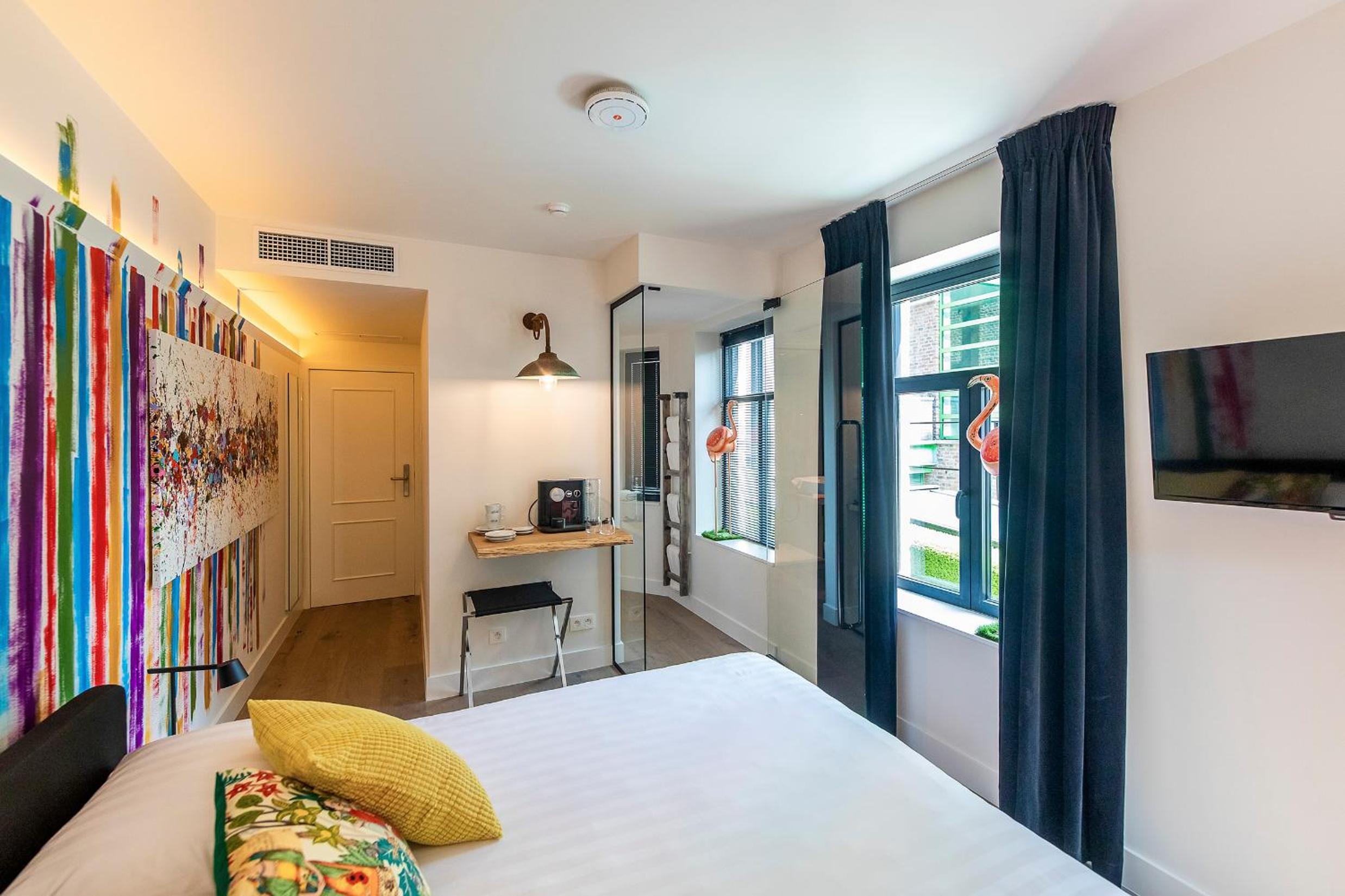 Queen Room with Garden View