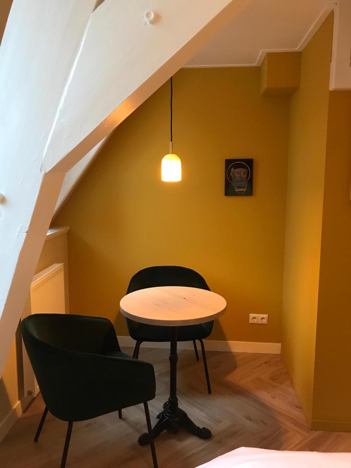 Double Room - Photo 8