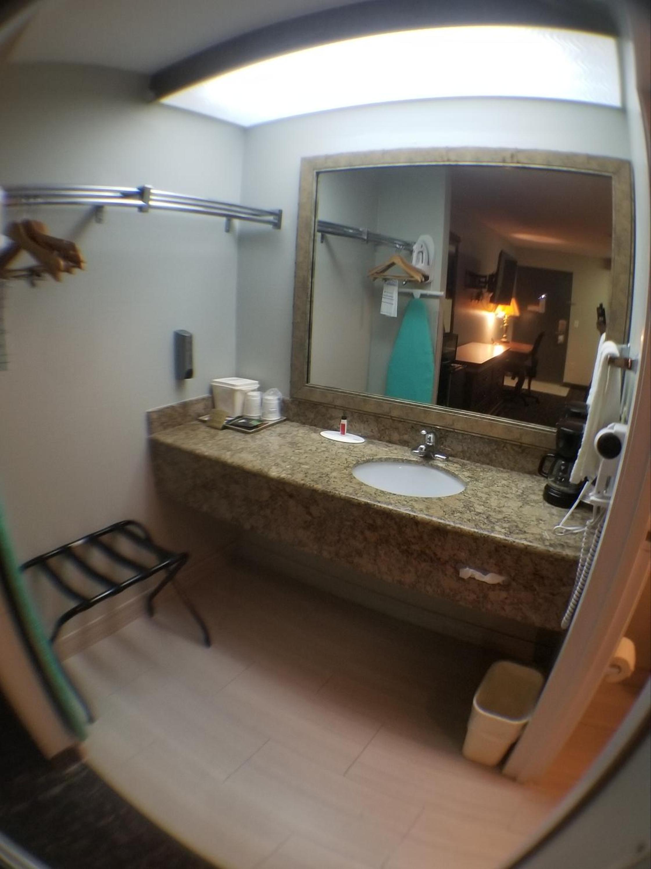 Double Room with Two Double Beds - Non-Smoking photo 3