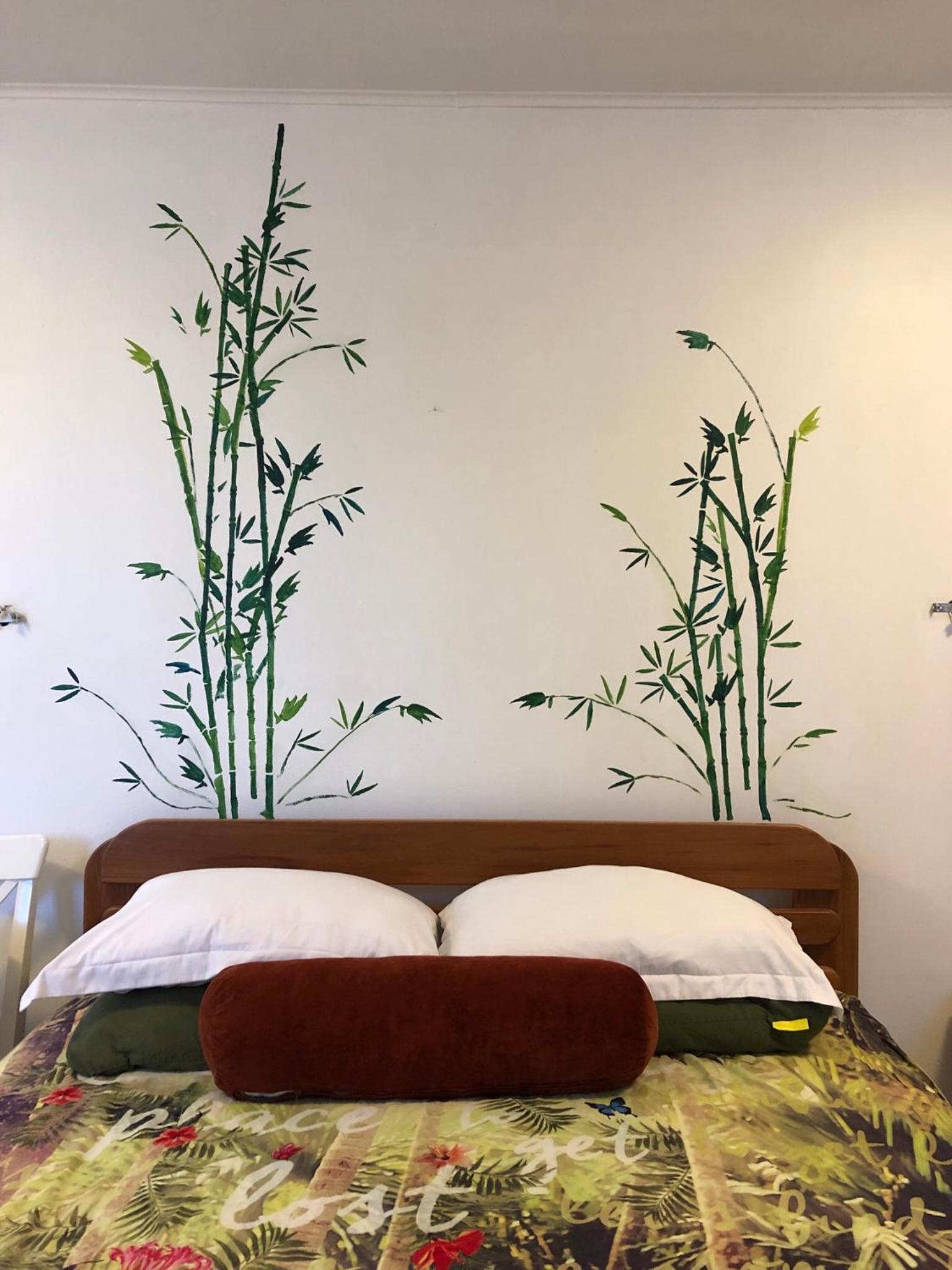 Bed & Sleeping Area