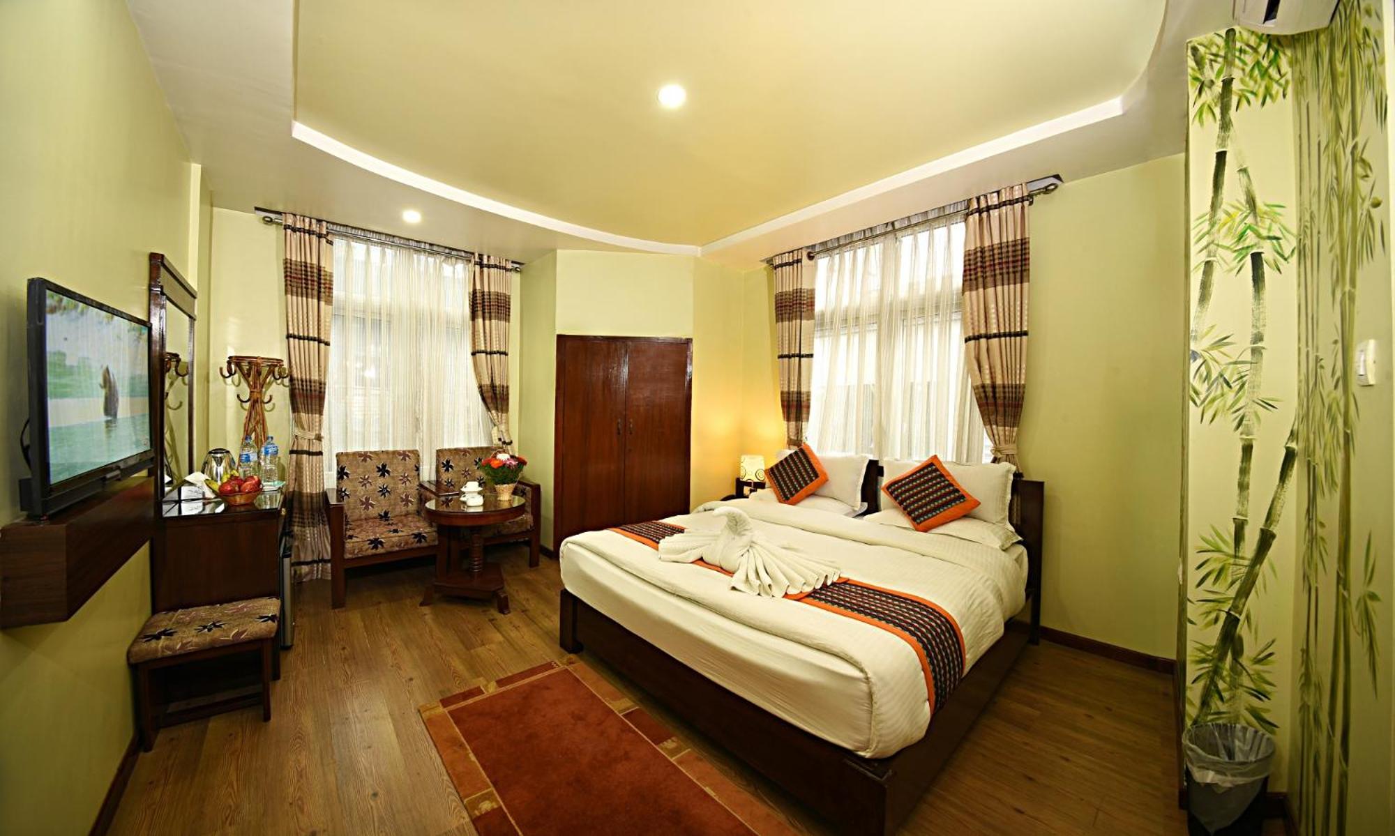 Deluxe Double or Twin Room photo 3