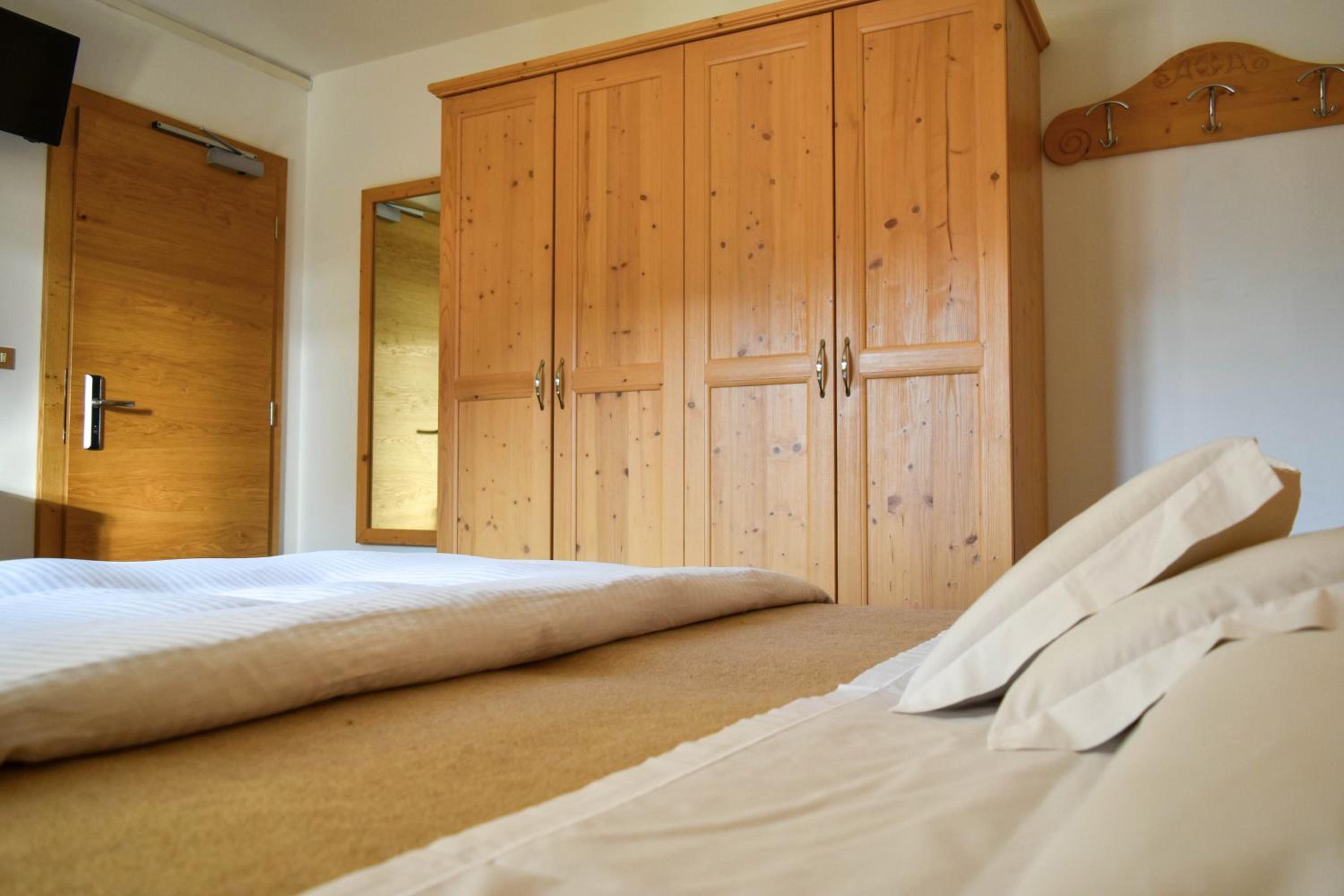 Double Room - Photo 7