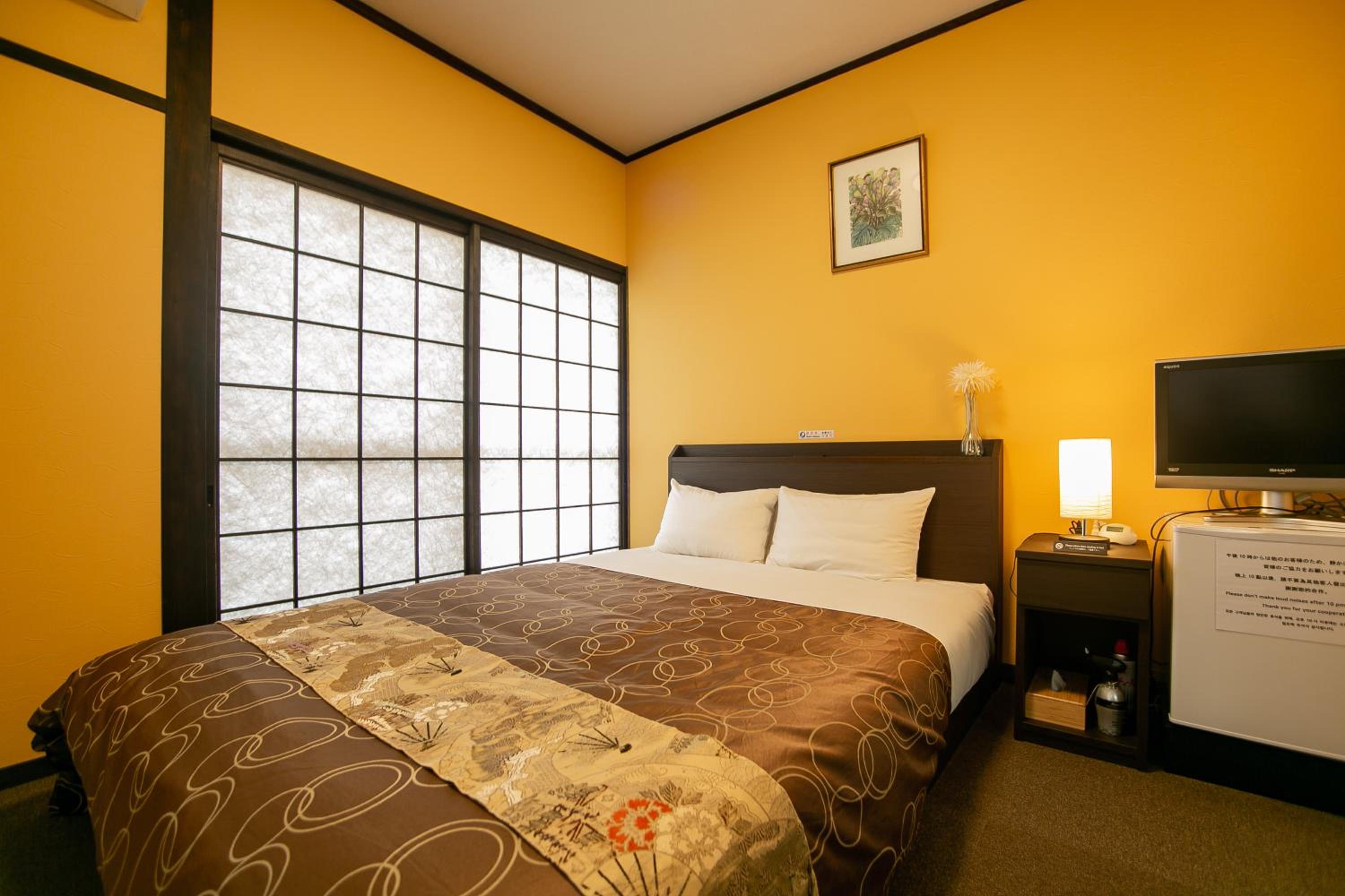 Double Room - Annex (No Pets Allowed)