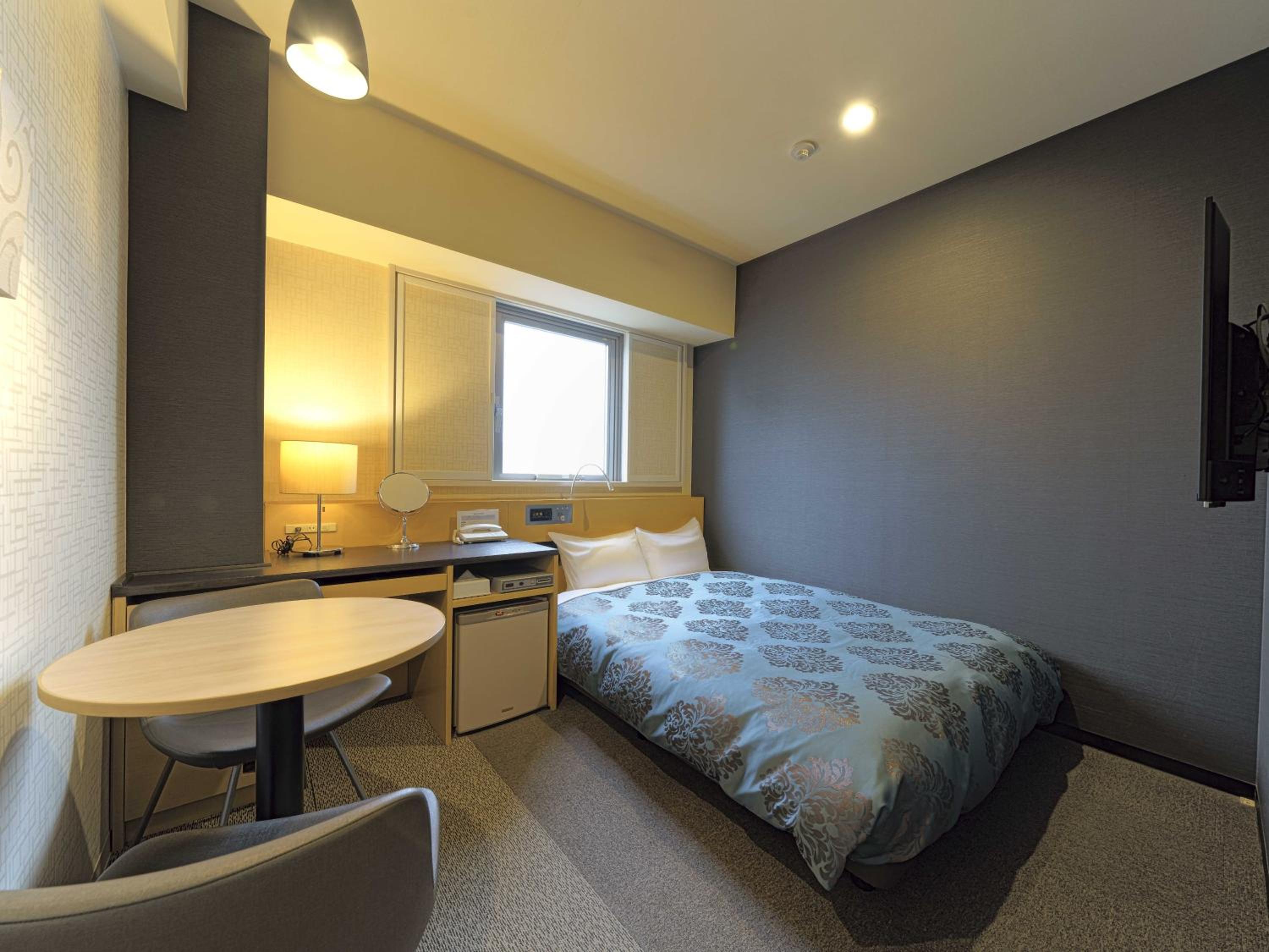 Double Room - Non-Smoking  - Photo 5