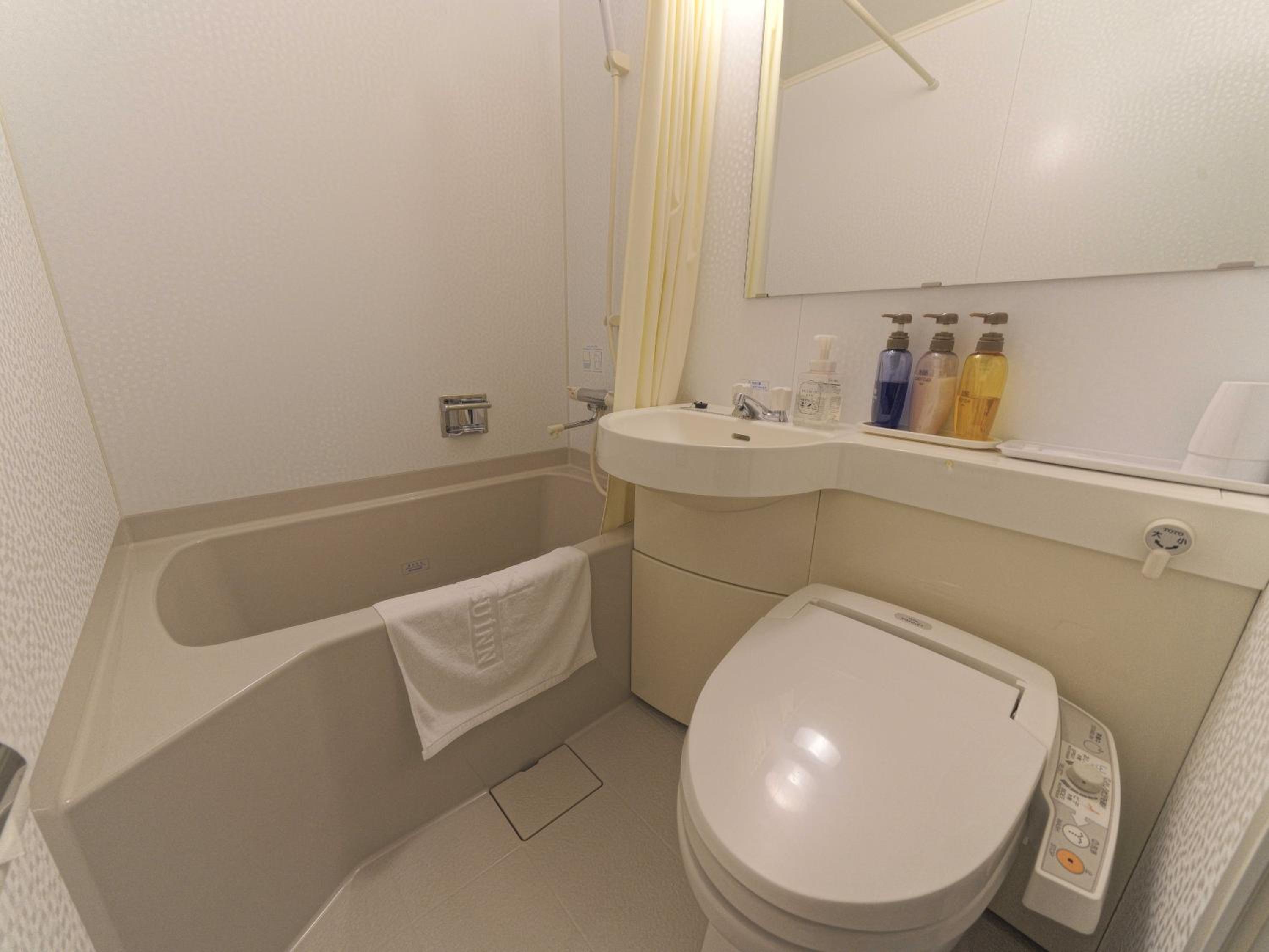 Double Room - Non-Smoking  - Photo 4