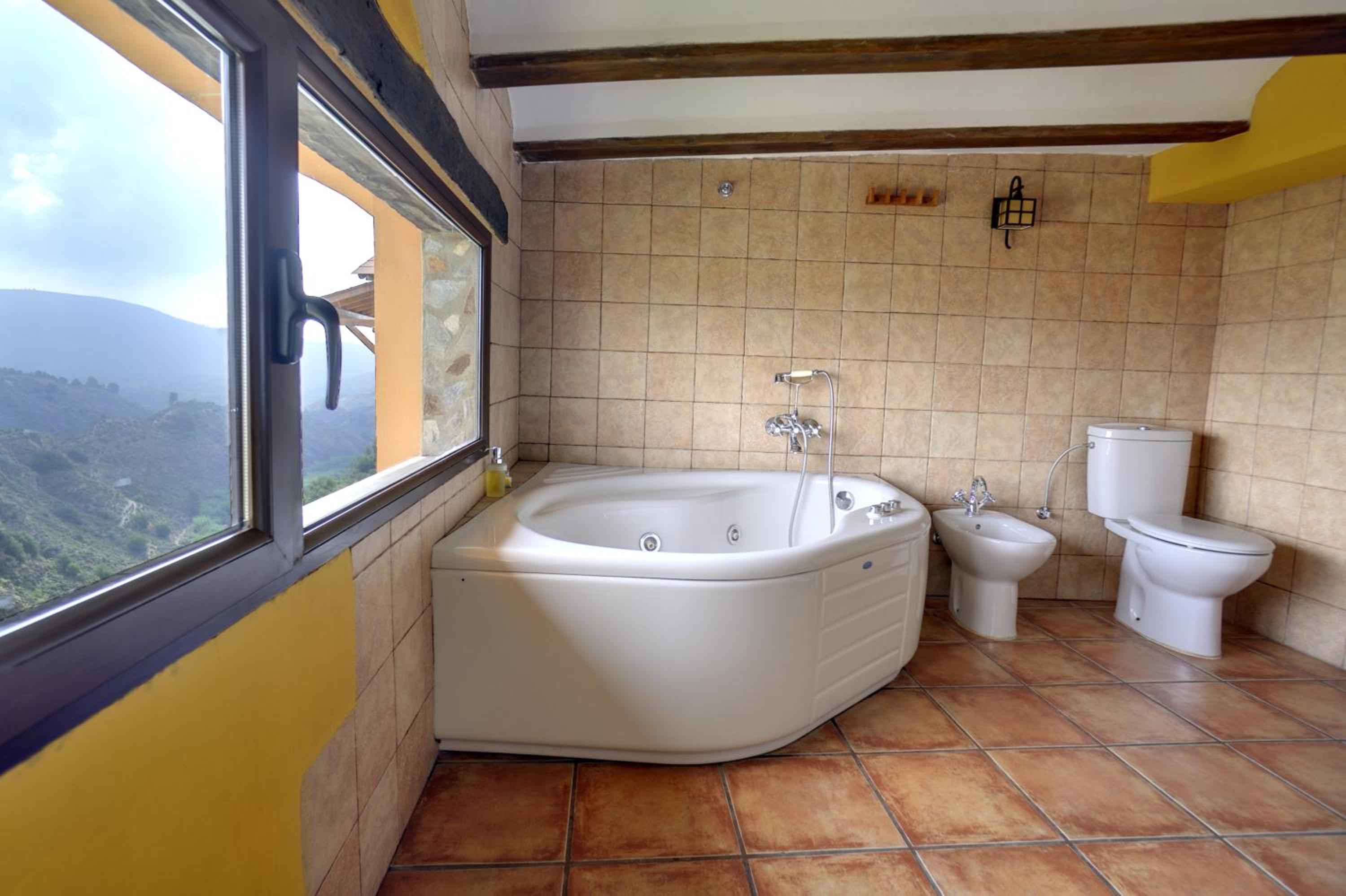 Deluxe Double Room with Balcony photo 3