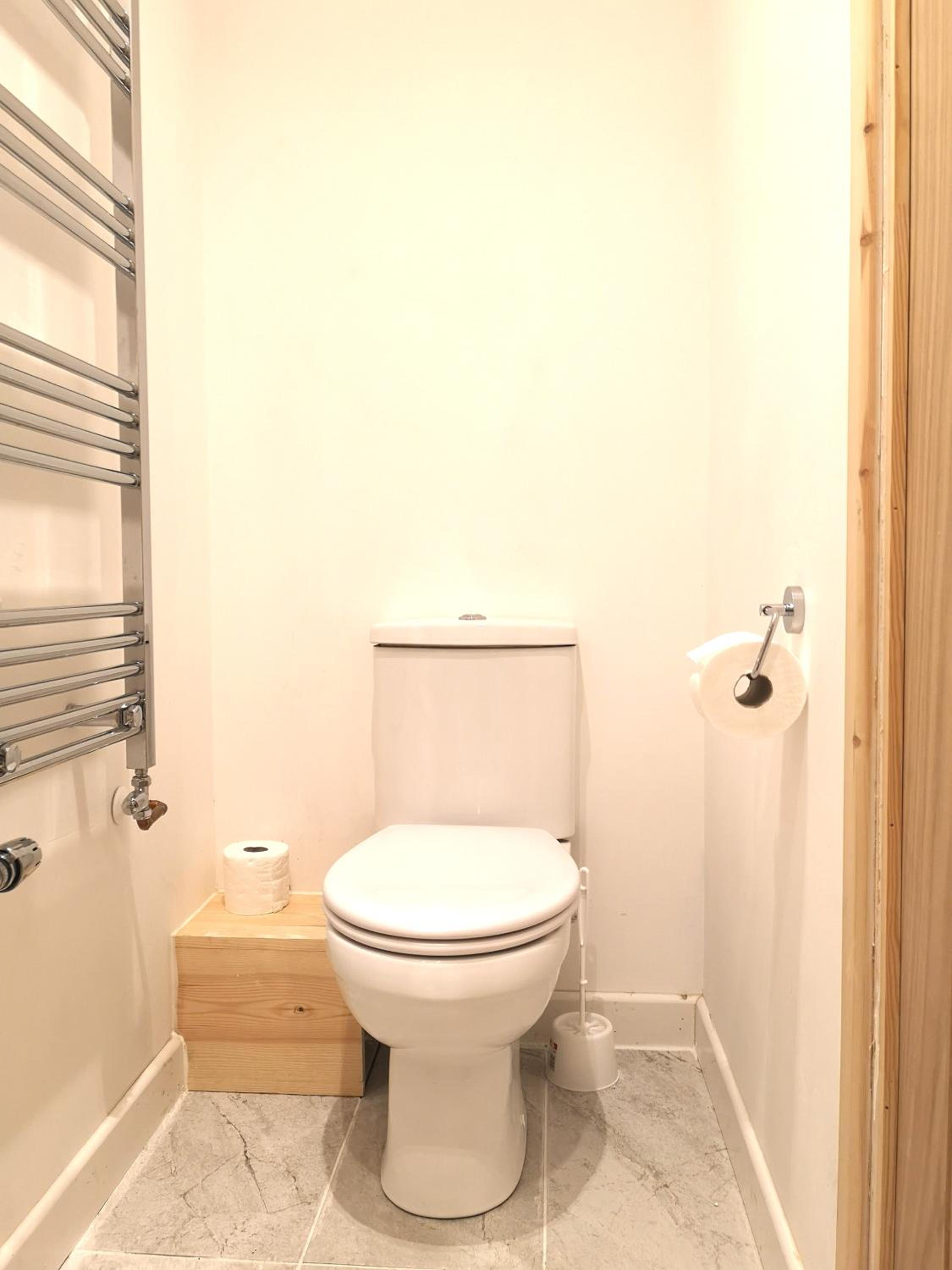 One-Bedroom Apartment - Photo 6