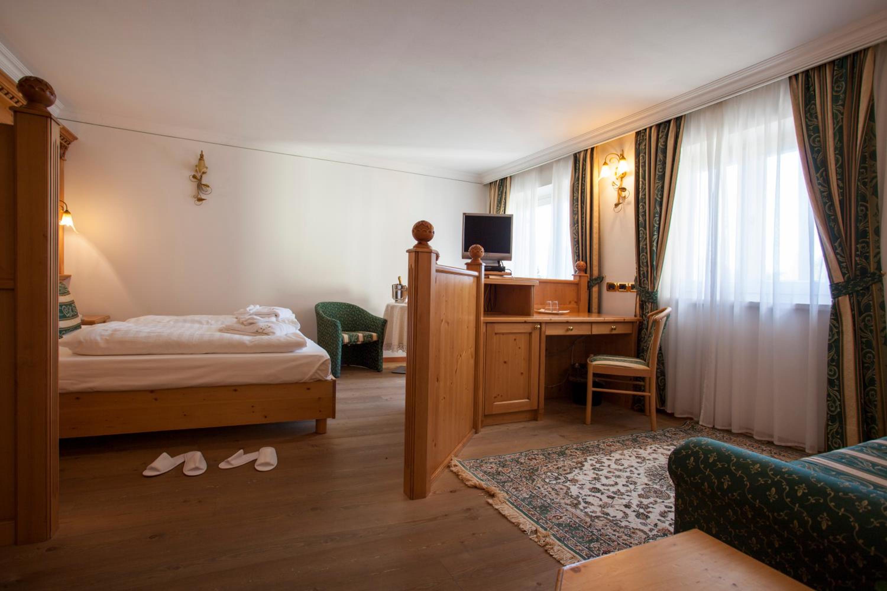 Quadruple Room - Photo 1