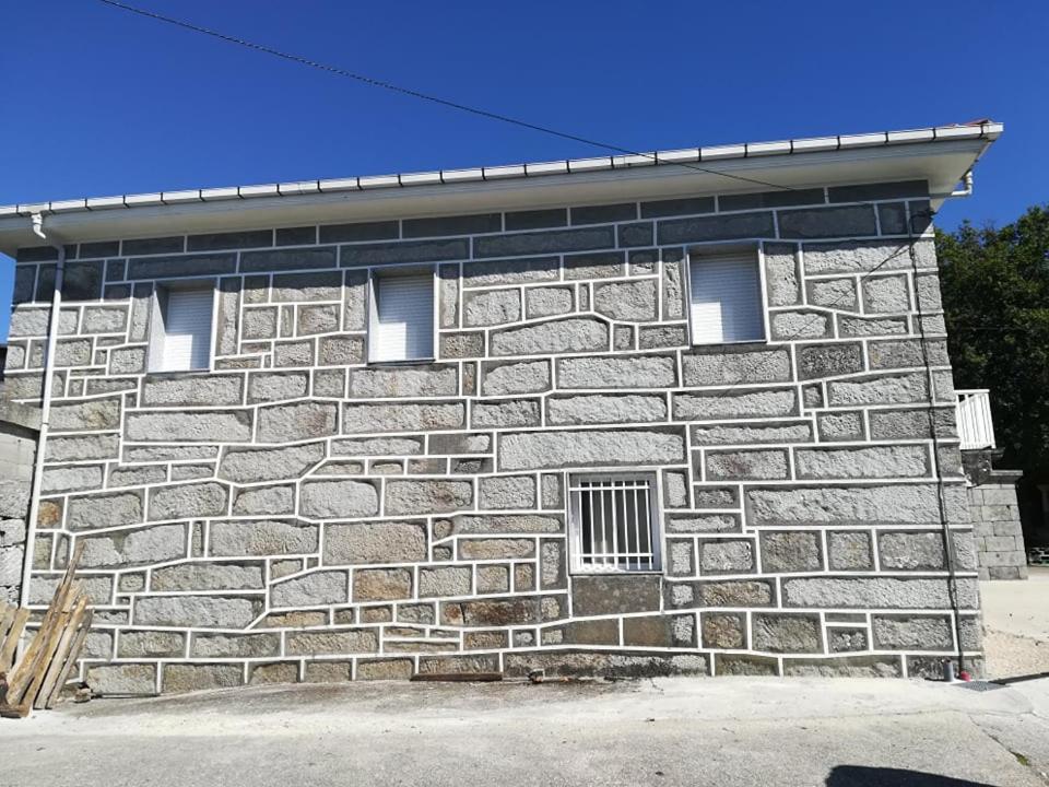 Four-Bedroom House - Photo 16