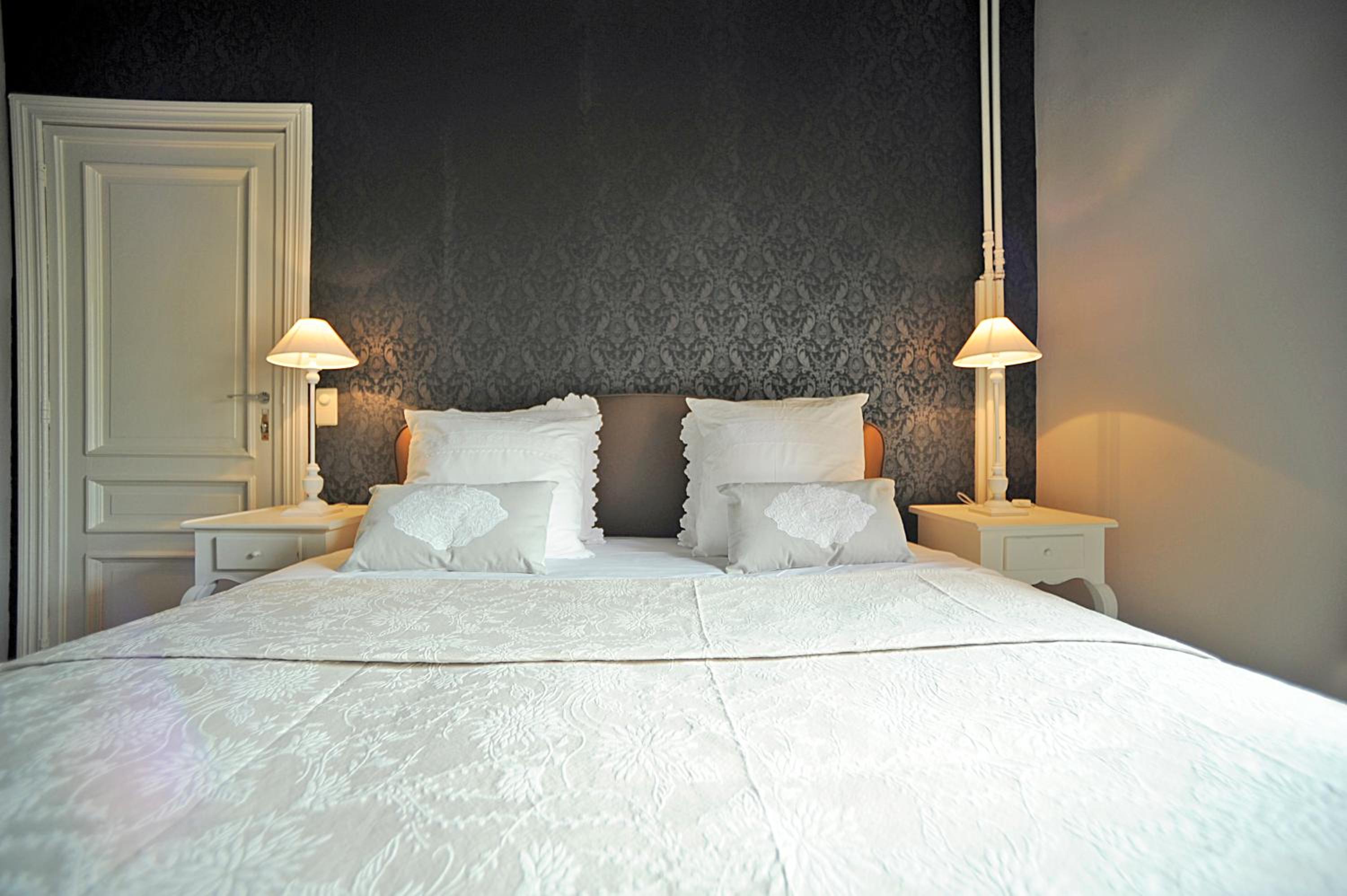 Deluxe Double Room With Private External Bathroom photo 2