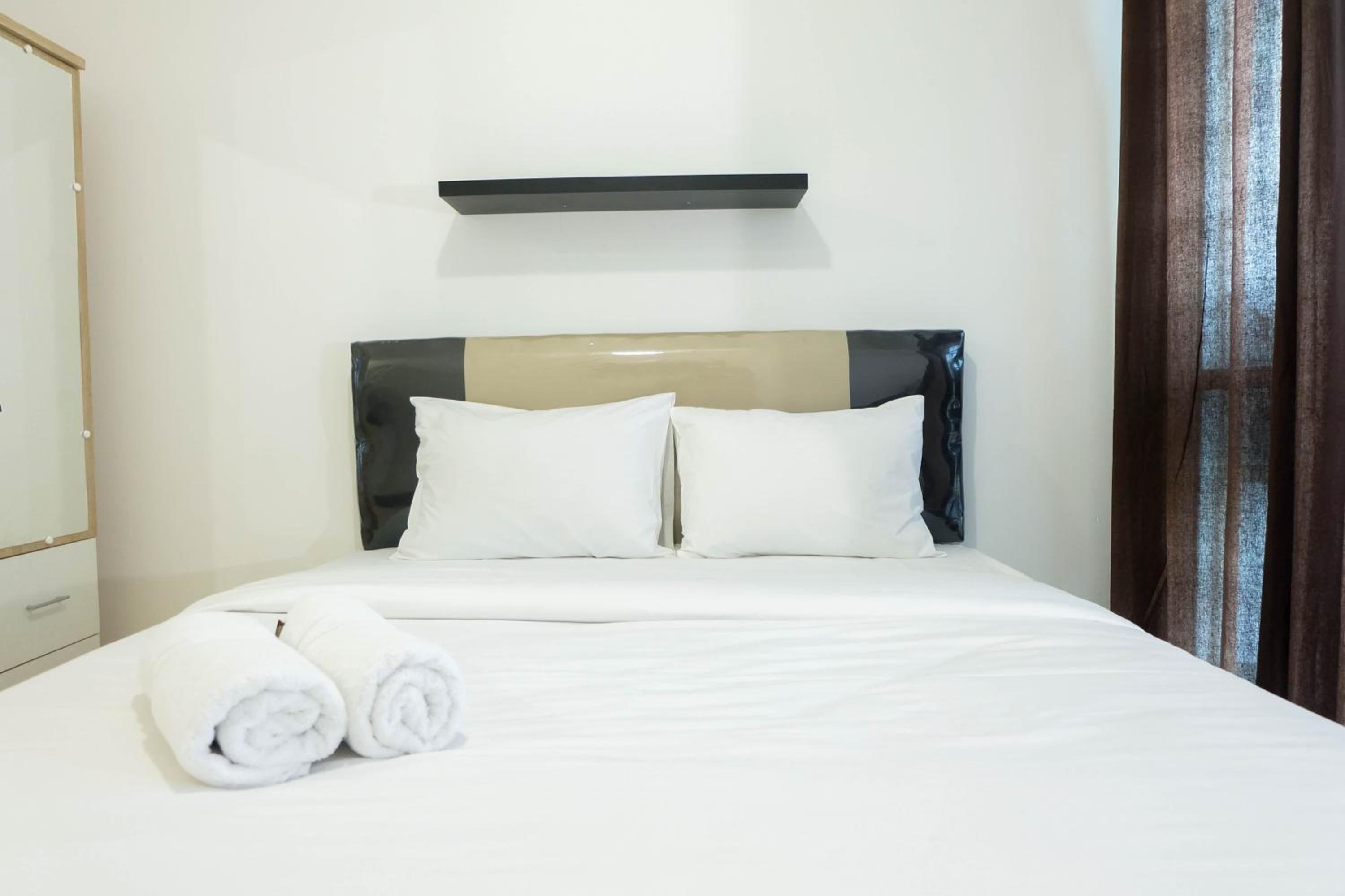 Studio Apartment - Photo 1