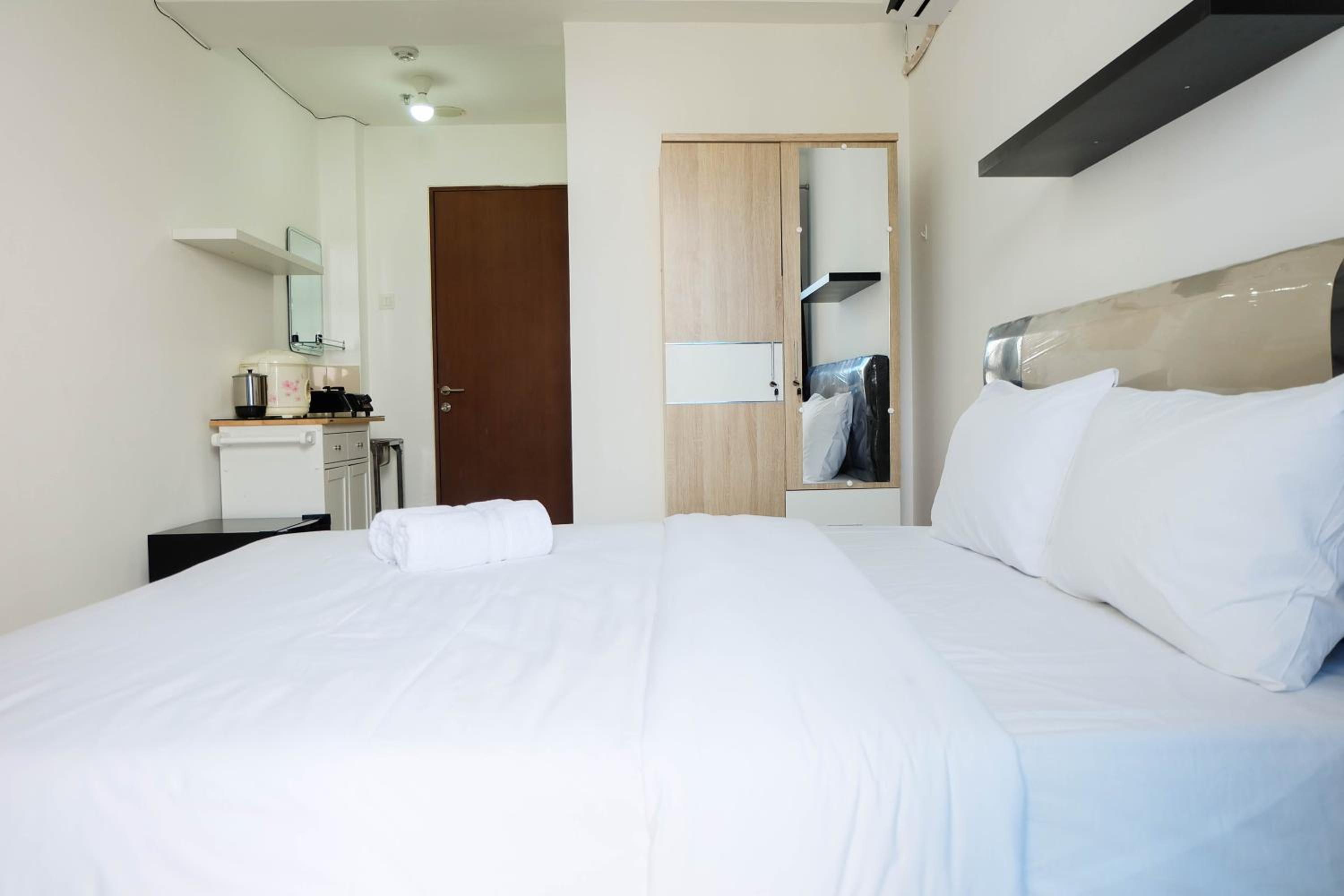 Studio Apartment - Photo 3