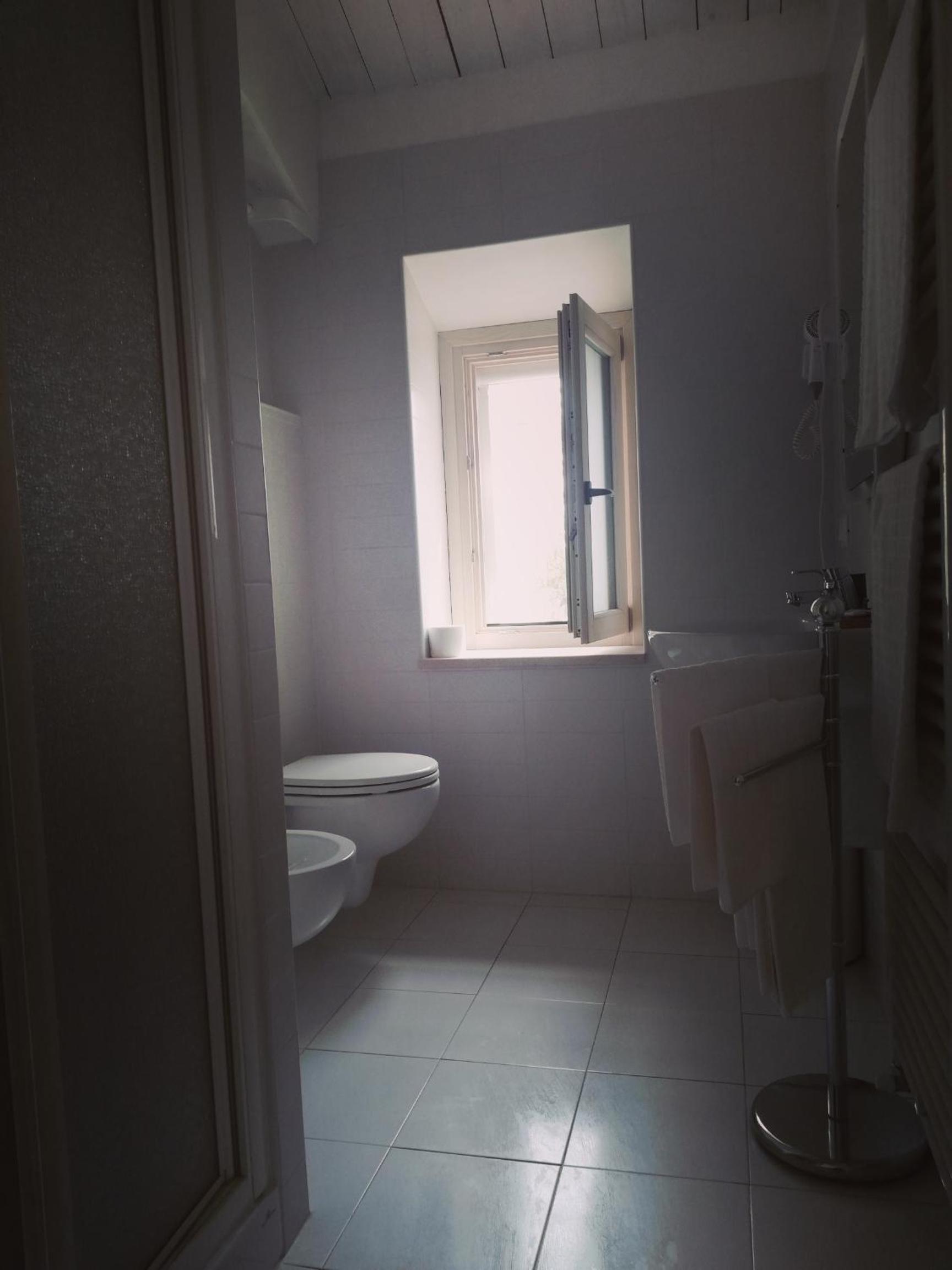 Double Room with Balcony and Sea View photo 2