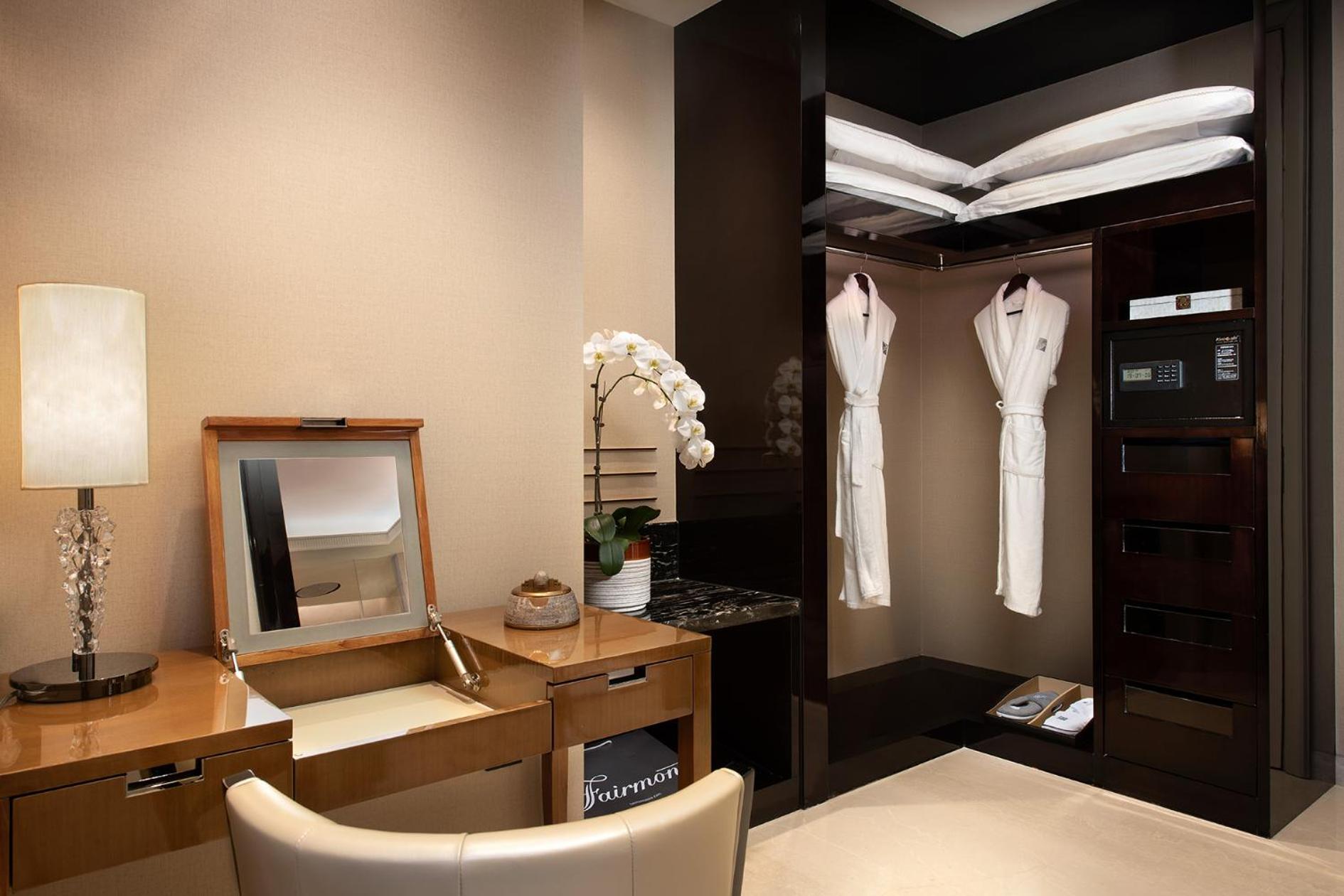 One Bedroom Suite Non Smoking