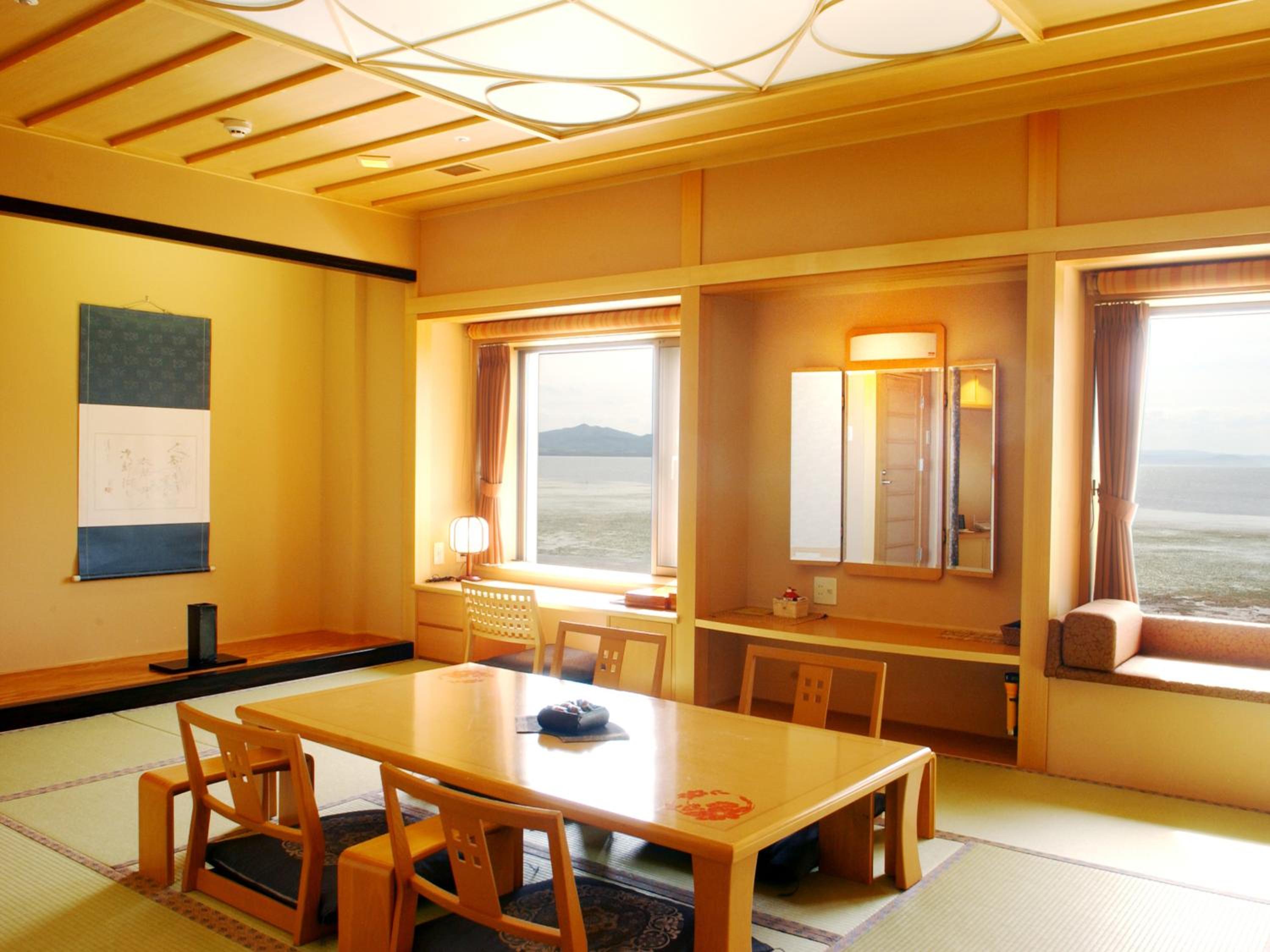 	Japanese-Style Room-Lake View - Non-Smoking - Photo 6