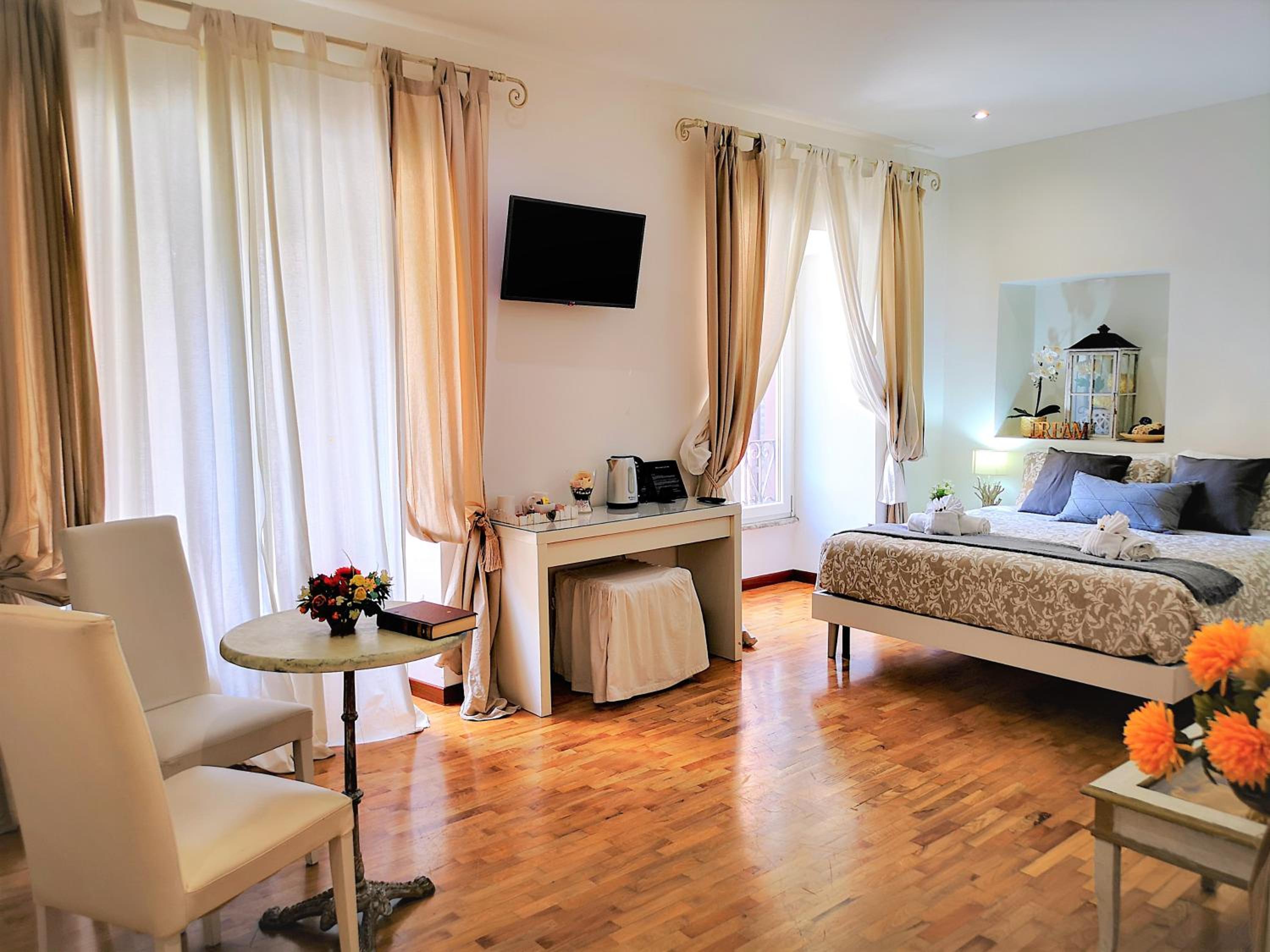Suite photo 1