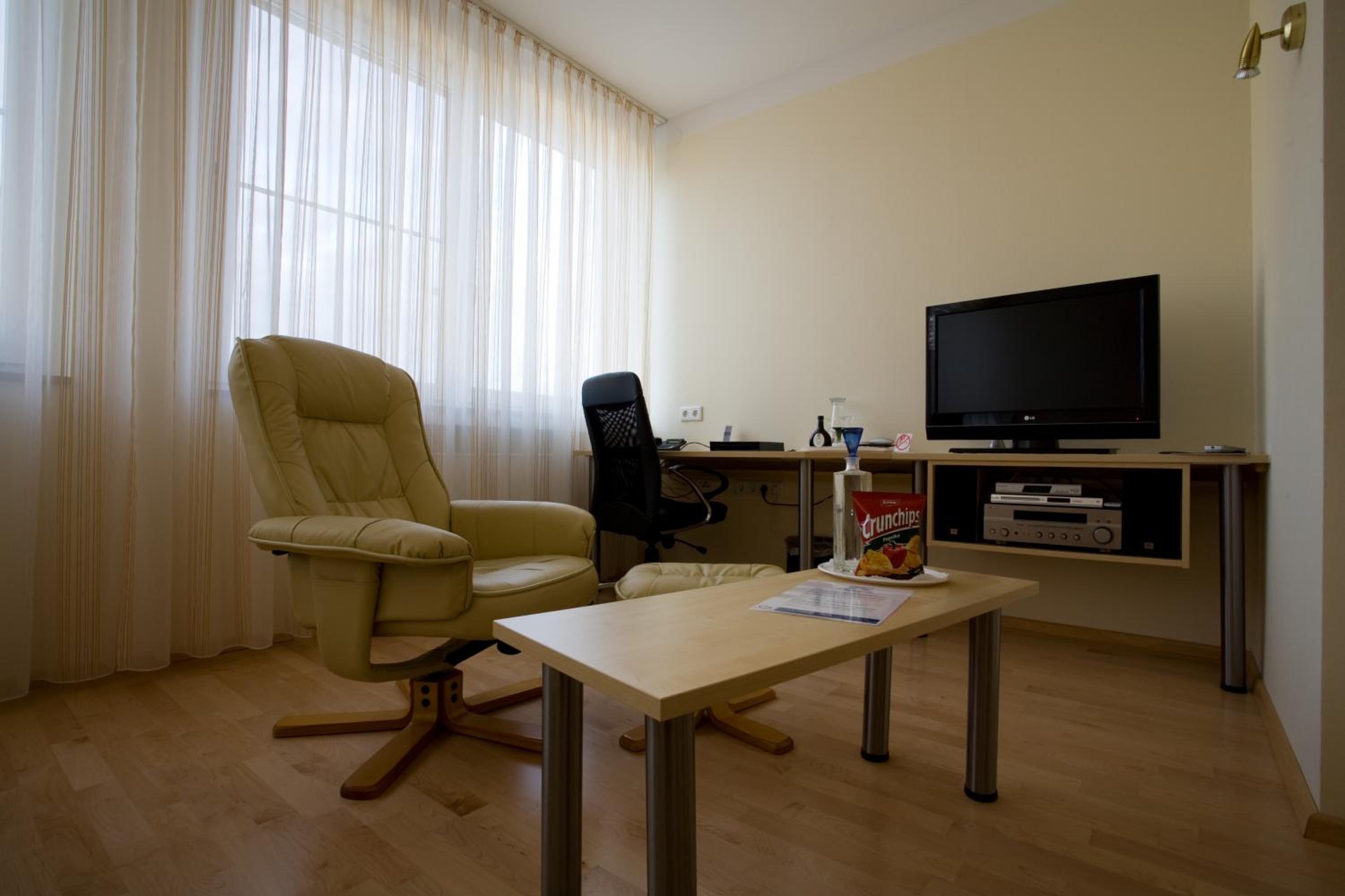 Double Room - Photo 3