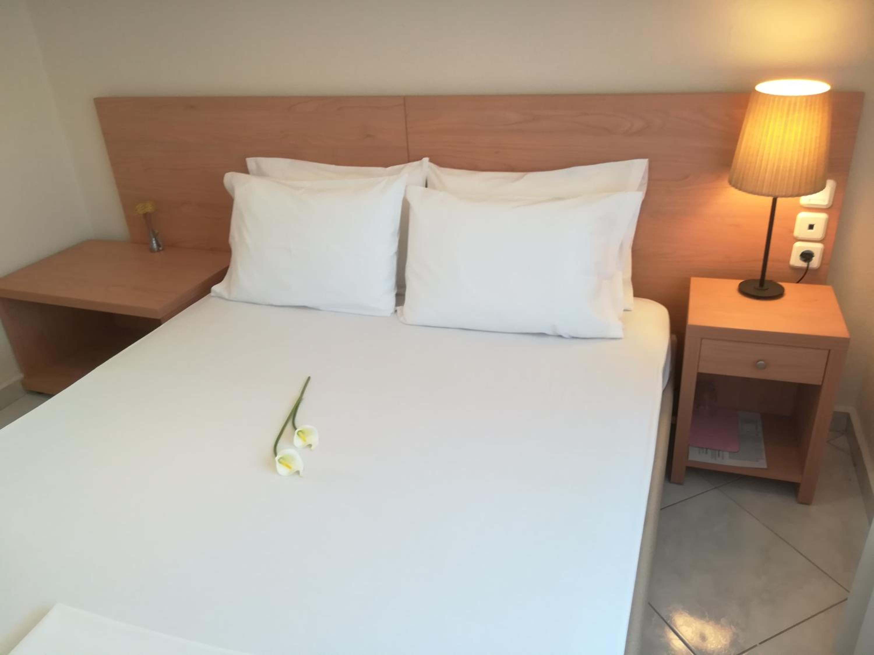 Budget Double Room photo 3