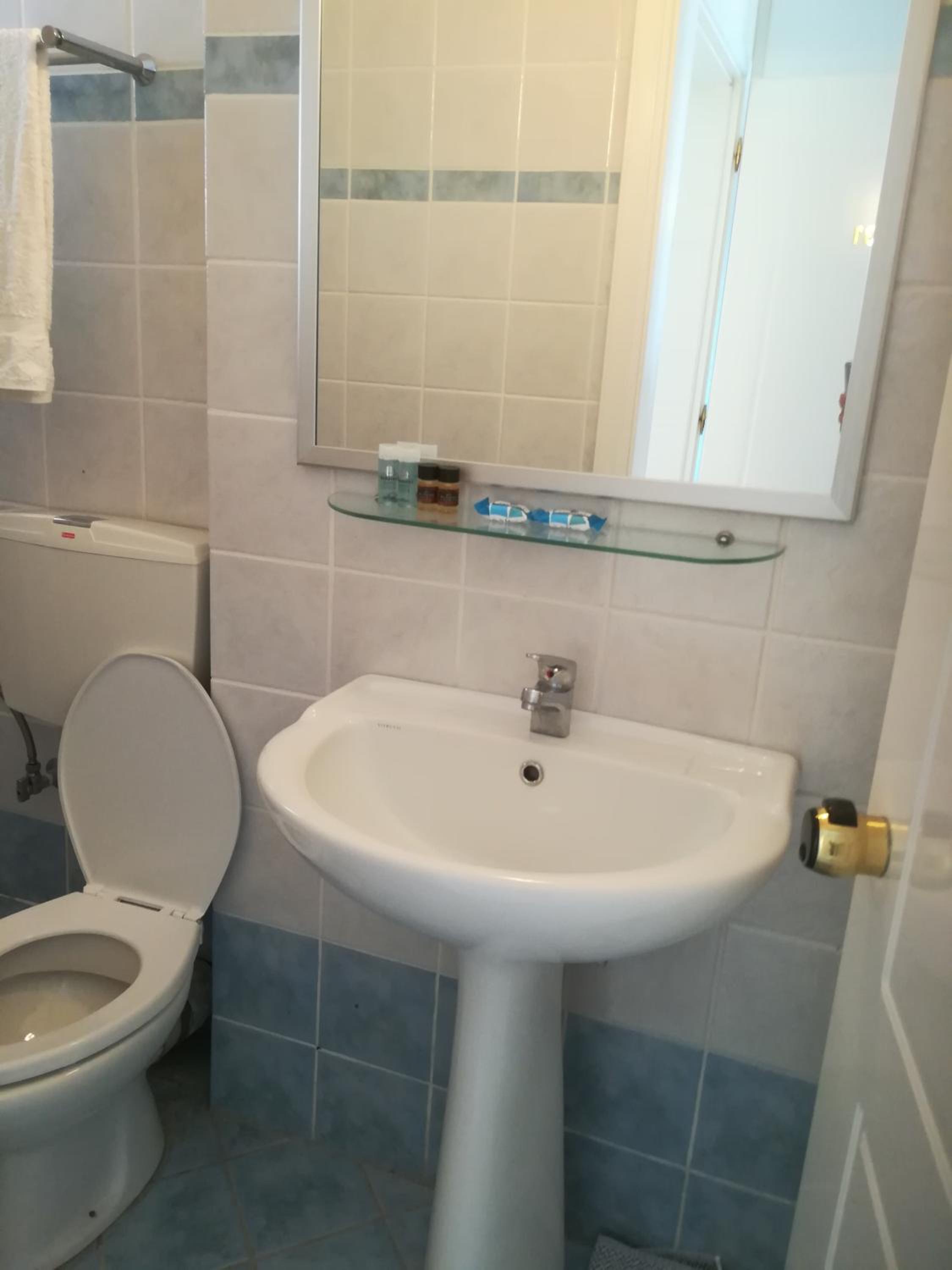 Budget Double Room photo 2