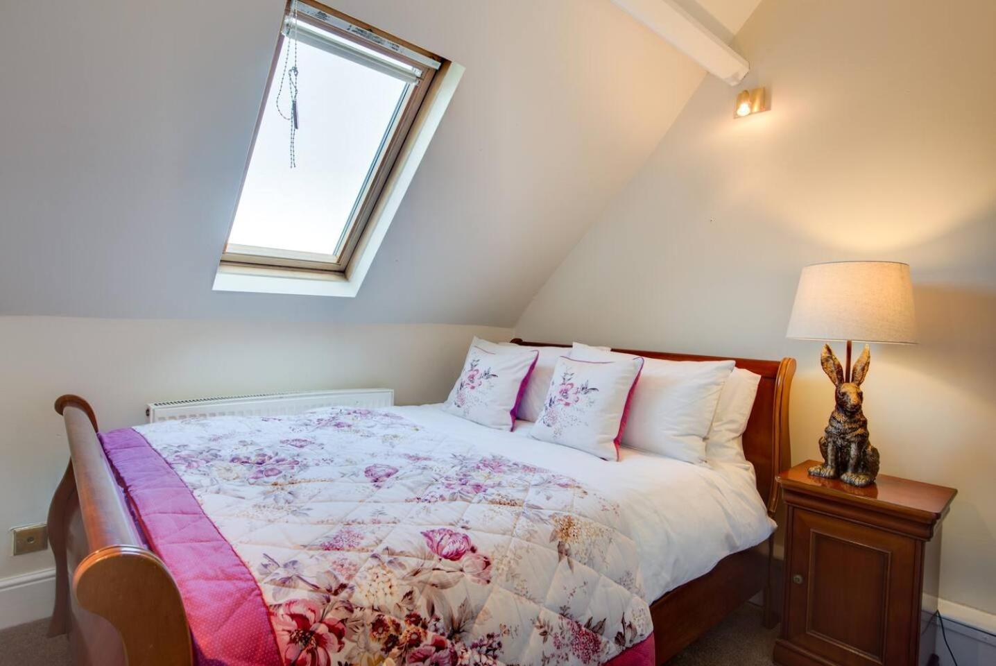 Three-Bedroom Apartment - Photo 10