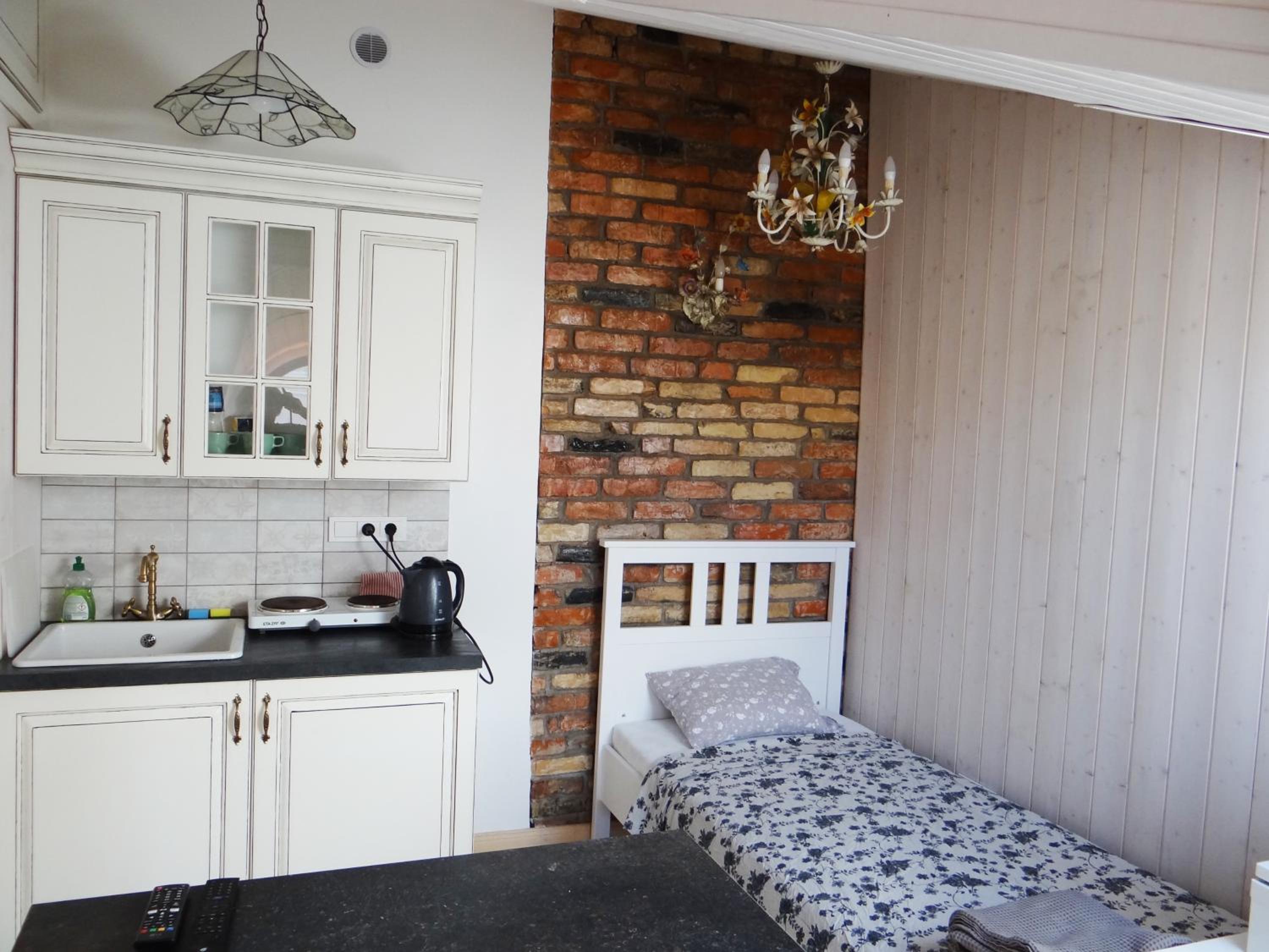 Two-Bedroom Apartment - Photo 25