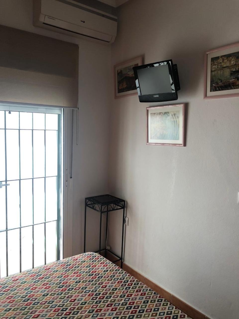 Two-Bedroom House photo 3
