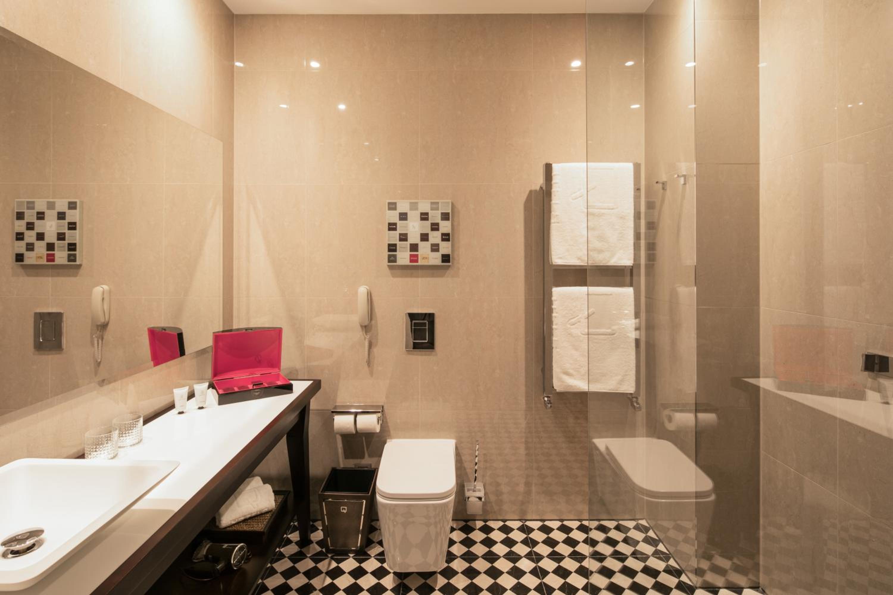 Junior Suite thumbnail 5