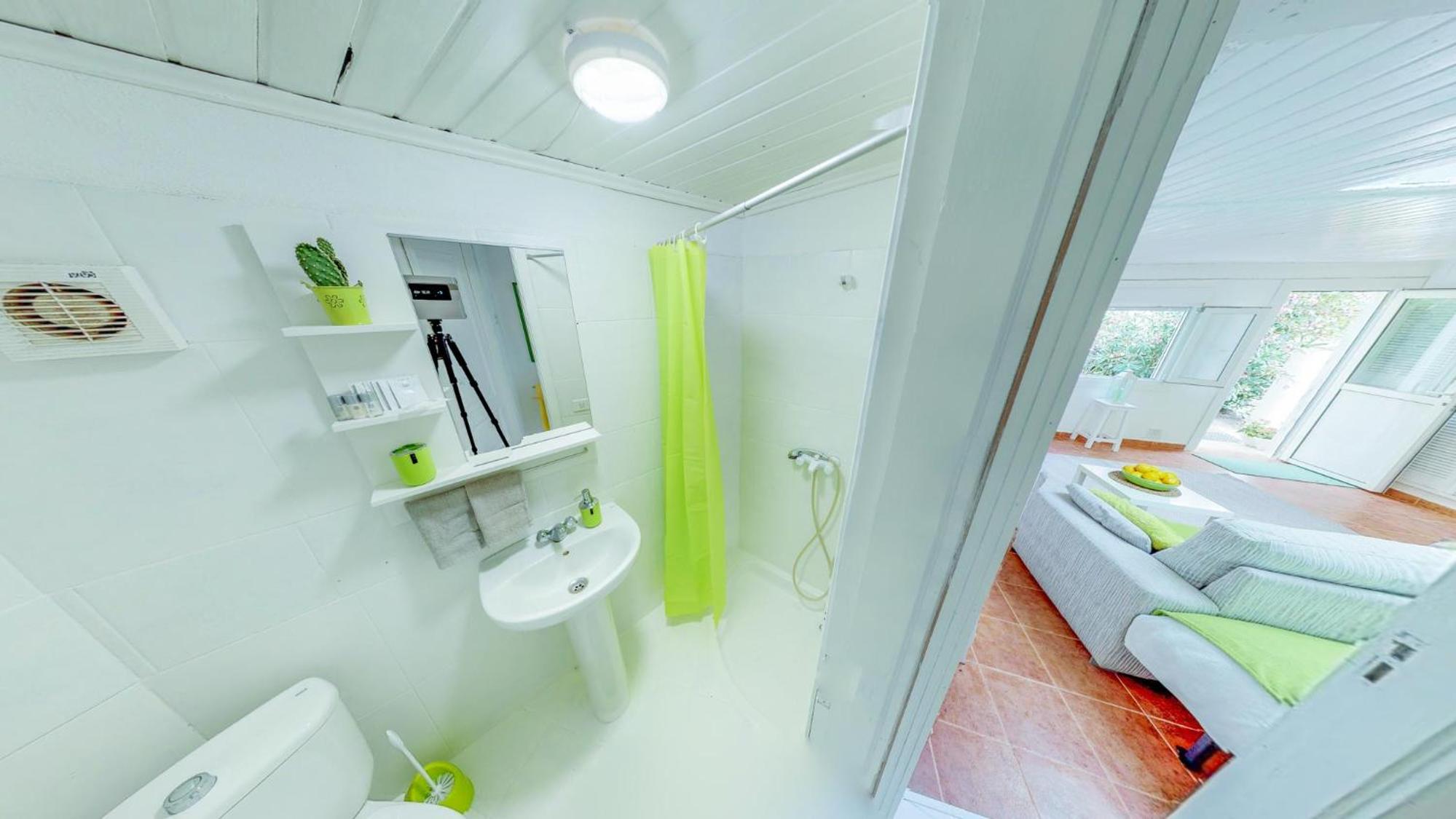 Double Room - Photo 10