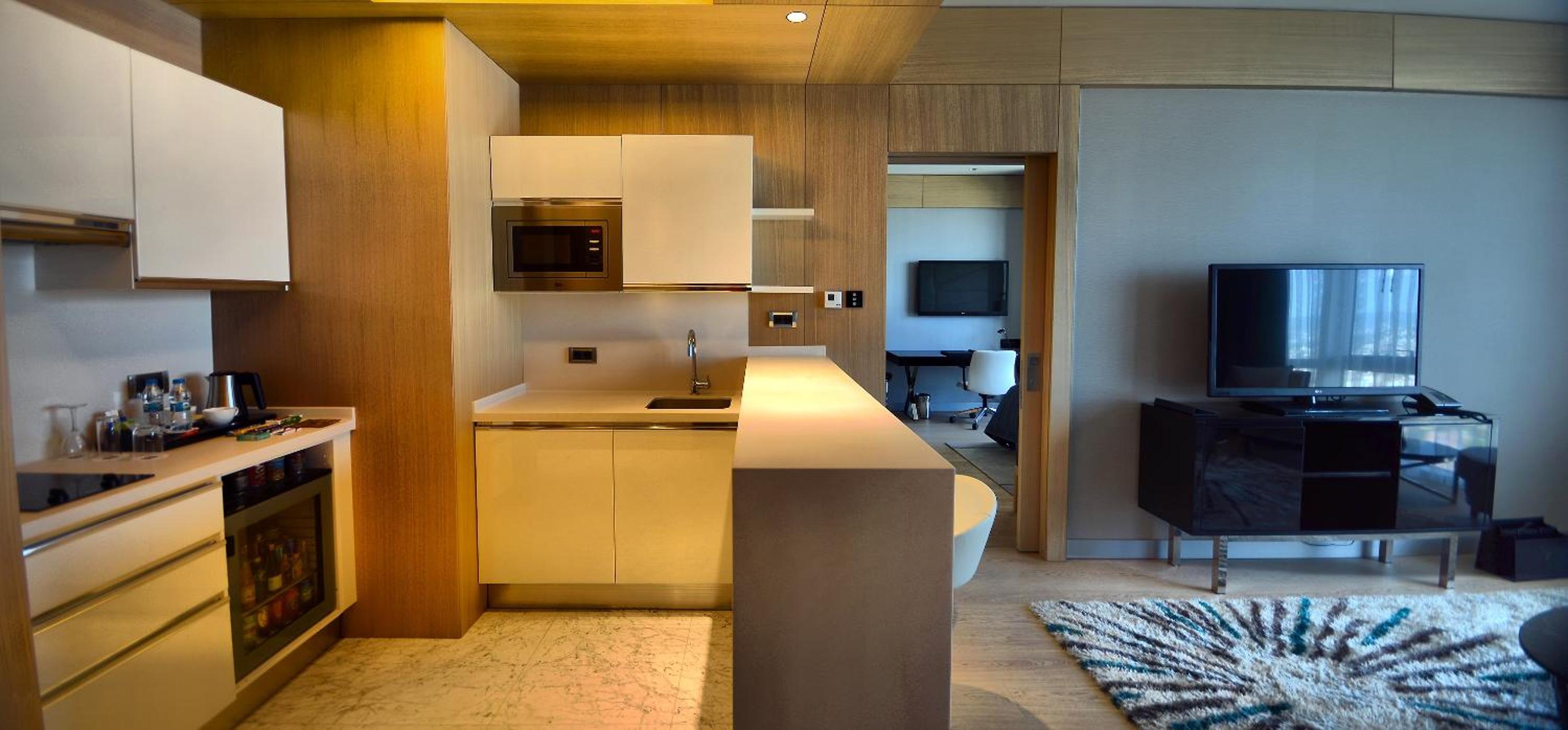 Prestige One Bedroom Suite with Partial Sea View & Kitchenette