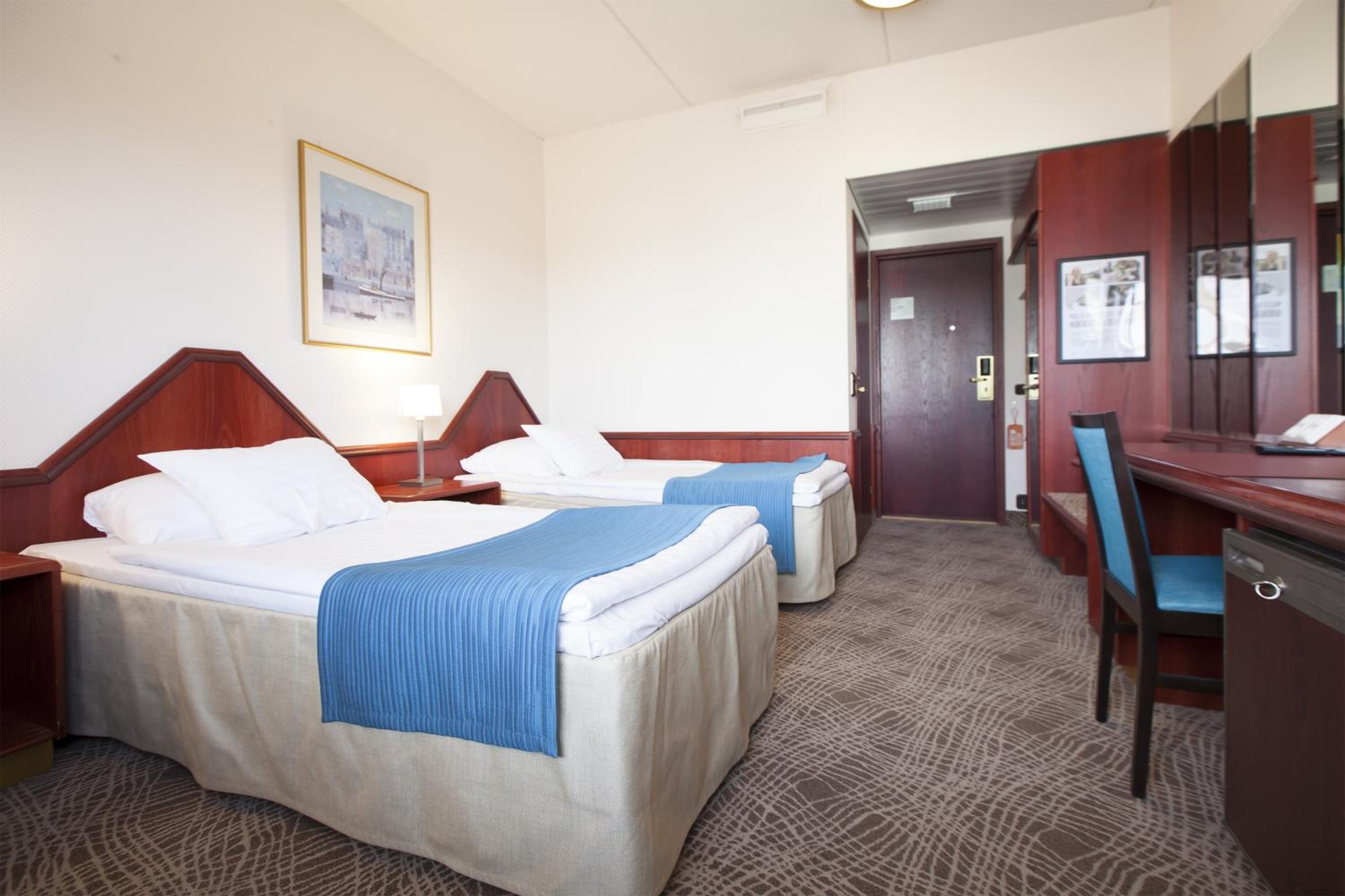 Economy Twin Room photo 1