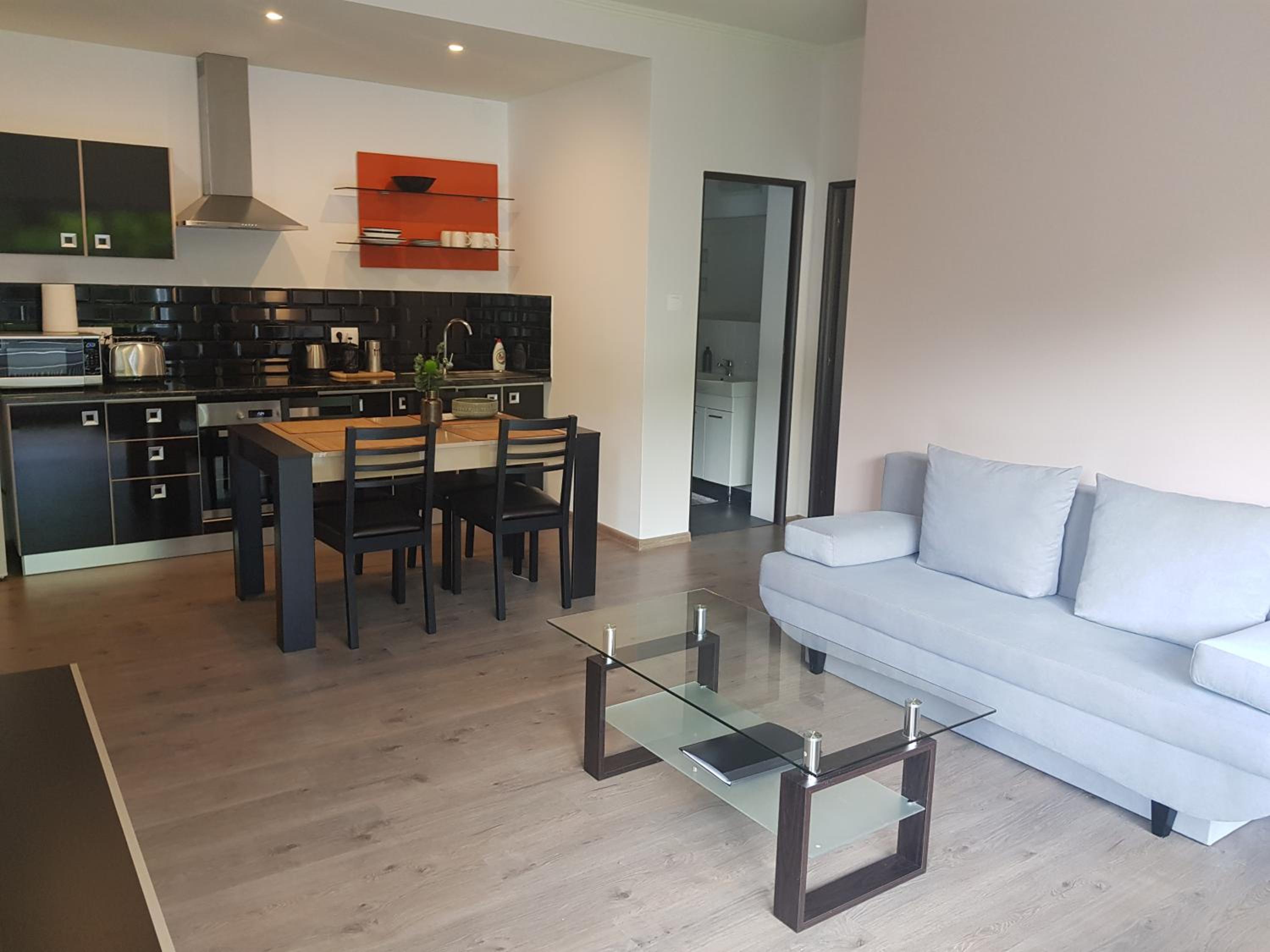 Apartment with Terrace - Photo 12