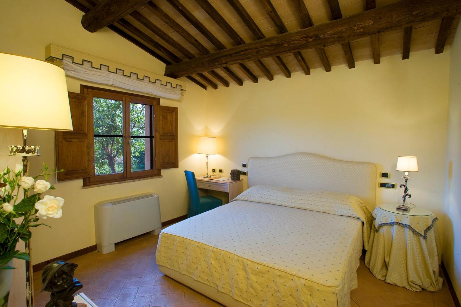 Deluxe Triple Room - Photo 2