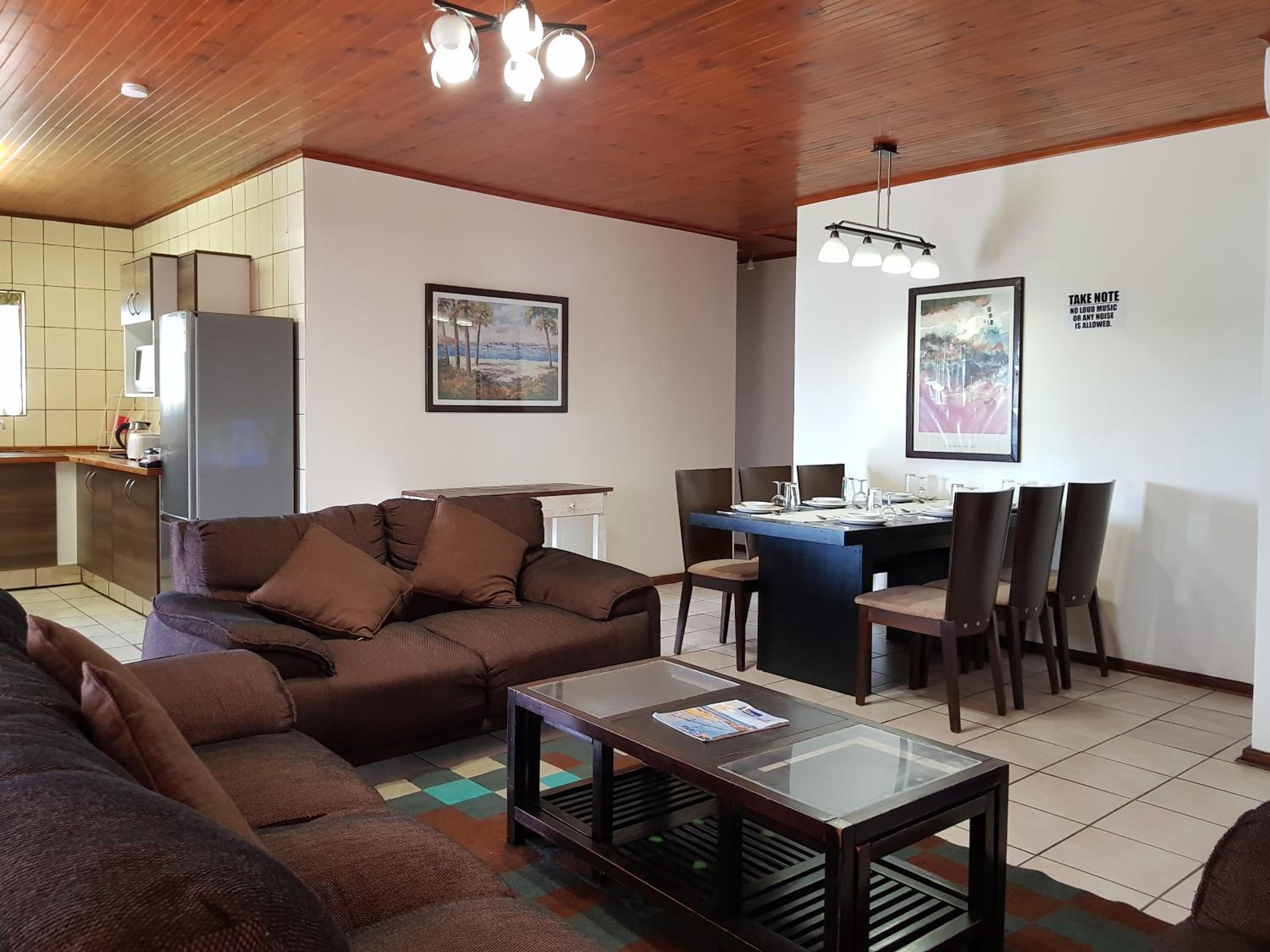 Three-Bedroom Chalet - Photo 7