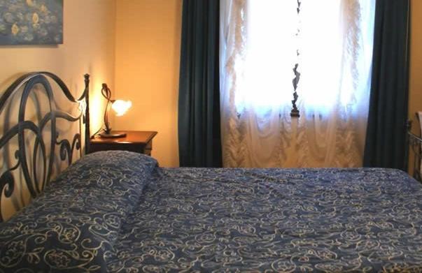 Double Room with Private Bathroom photo 3