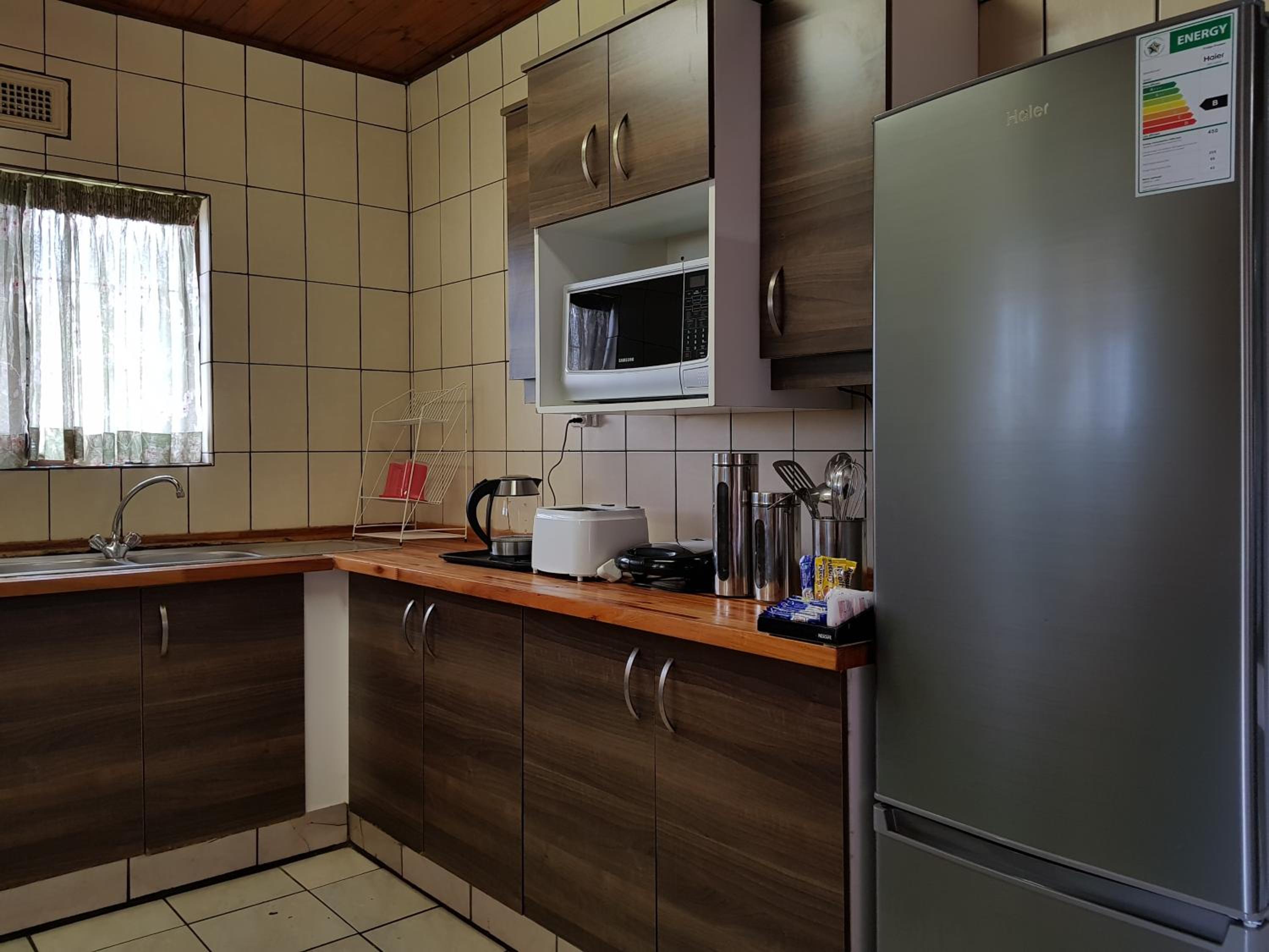 Three-Bedroom Chalet - Photo 5